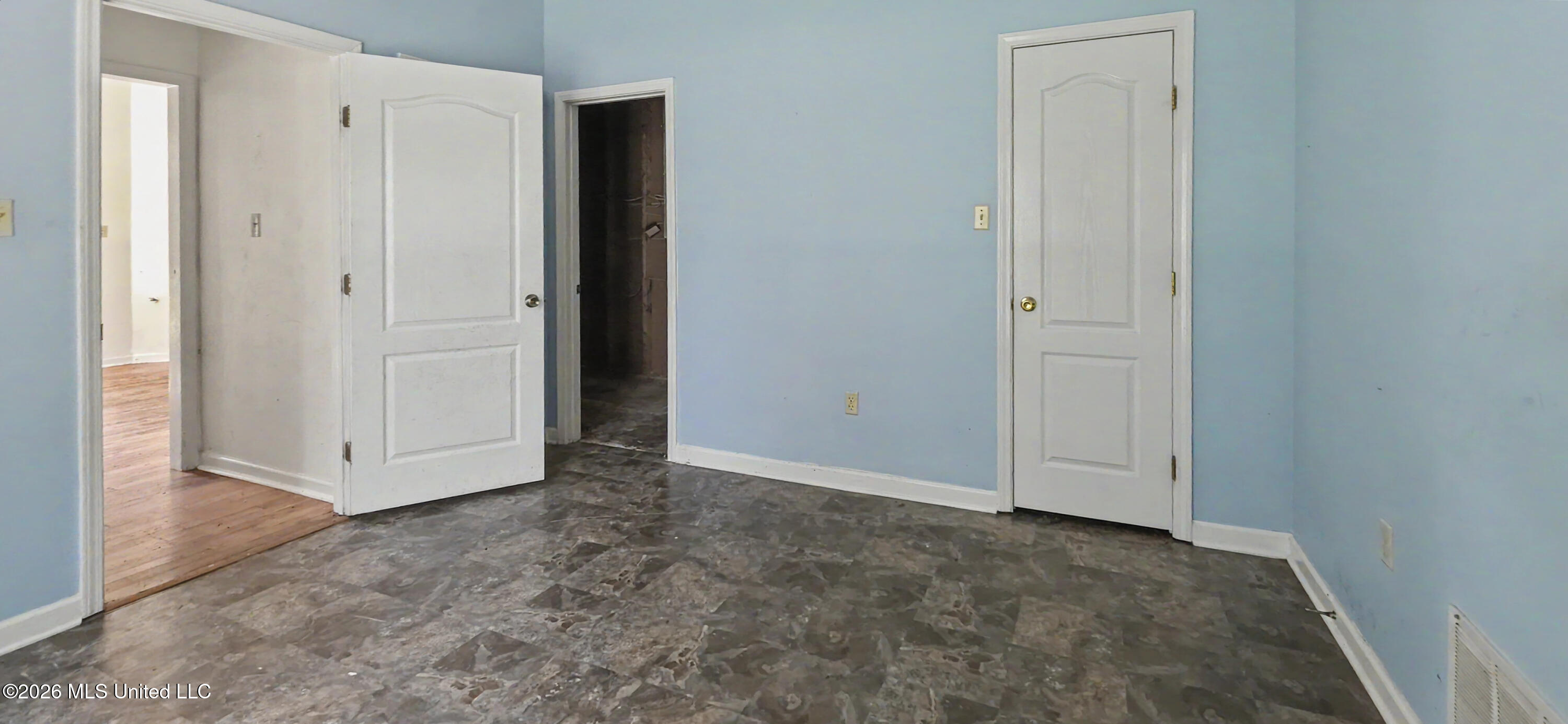 2870 Windsor Cove Property Photo 11