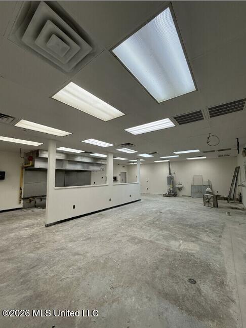 6923 Old Canton Road Property Photo 4