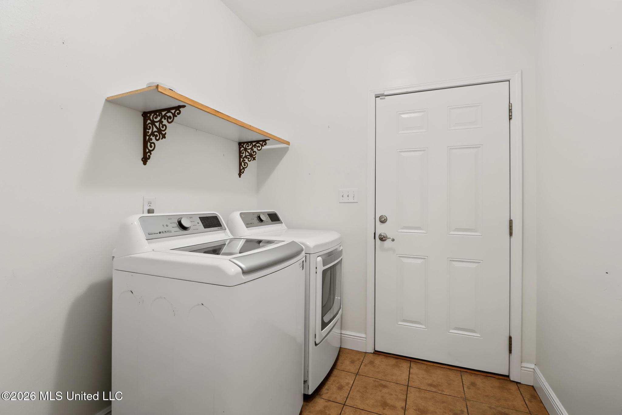 2805 Palmer Drive Property Photo 12