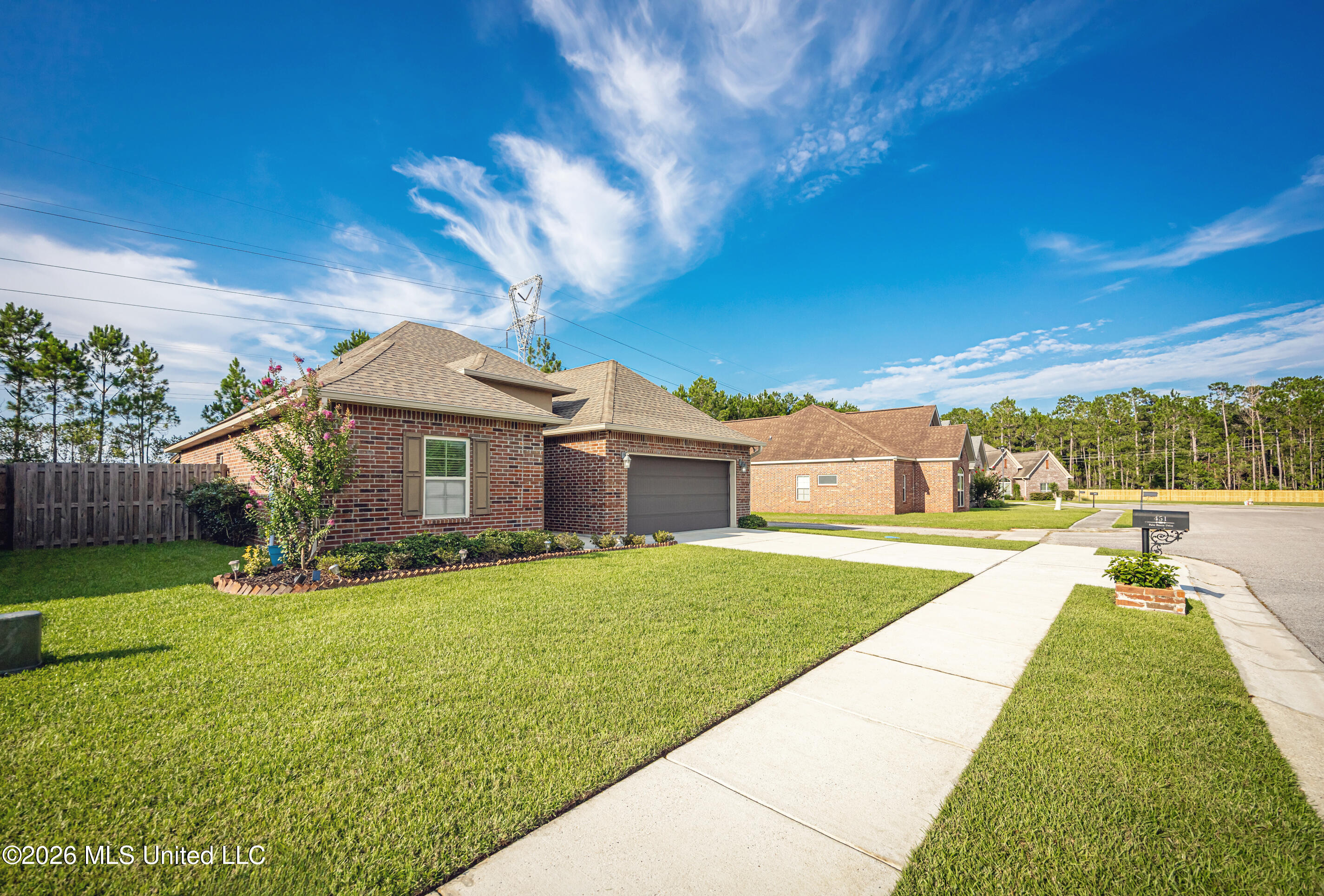 451 Palm Breeze Drive Property Photo 2