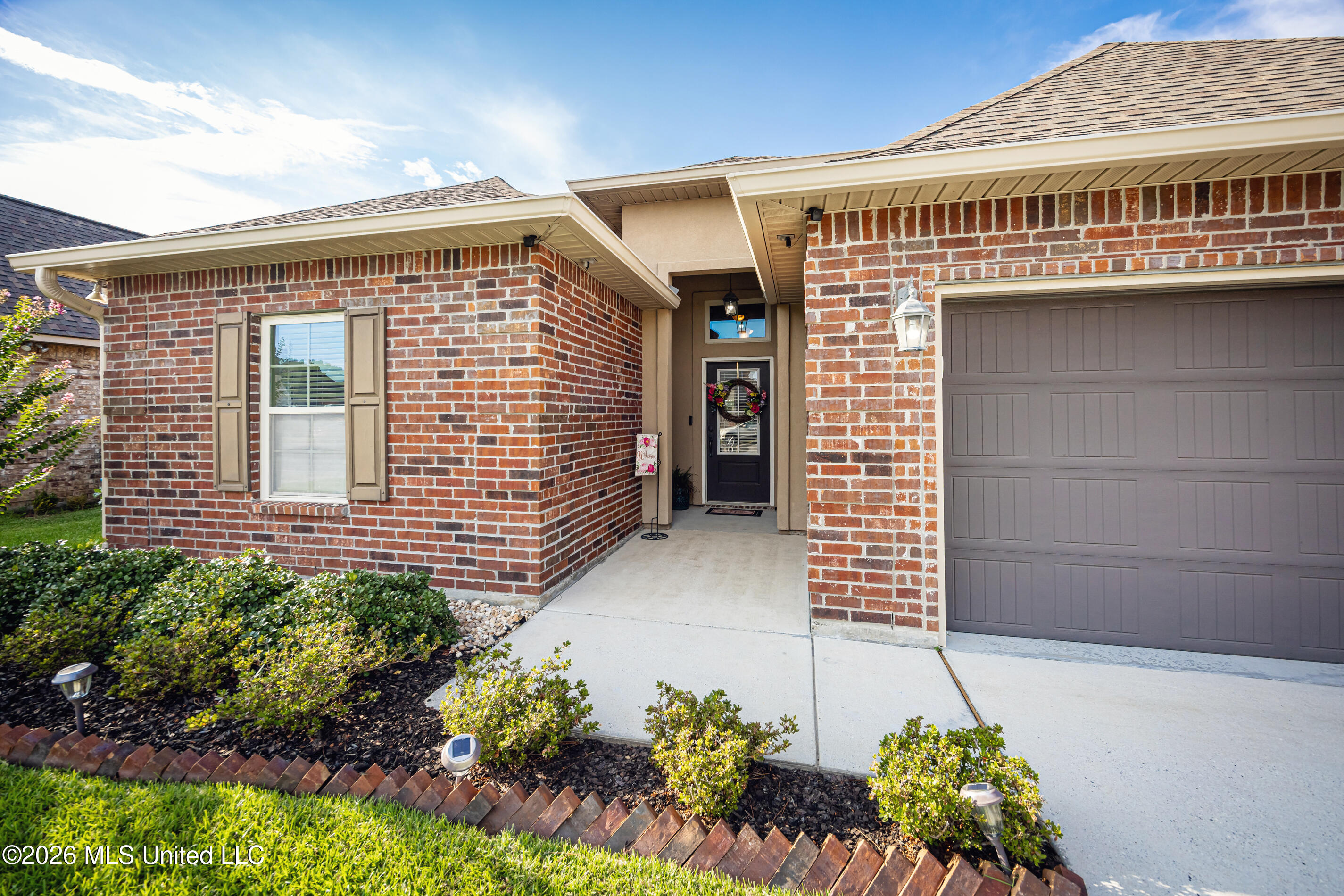 451 Palm Breeze Drive Property Photo 4