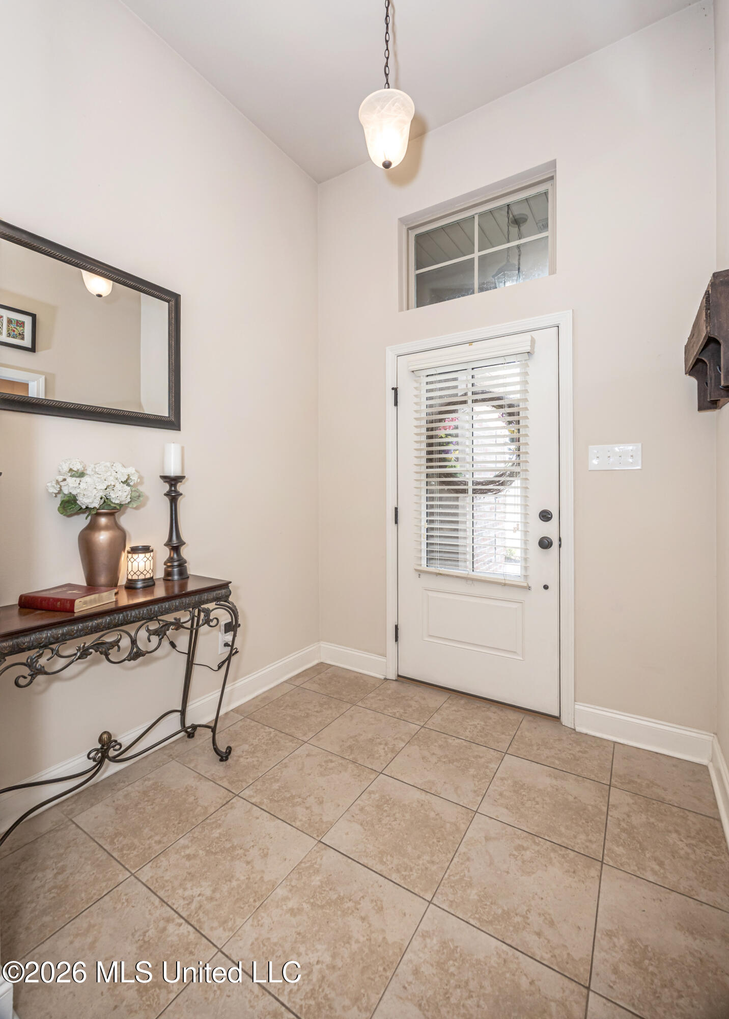 451 Palm Breeze Drive Property Photo 8