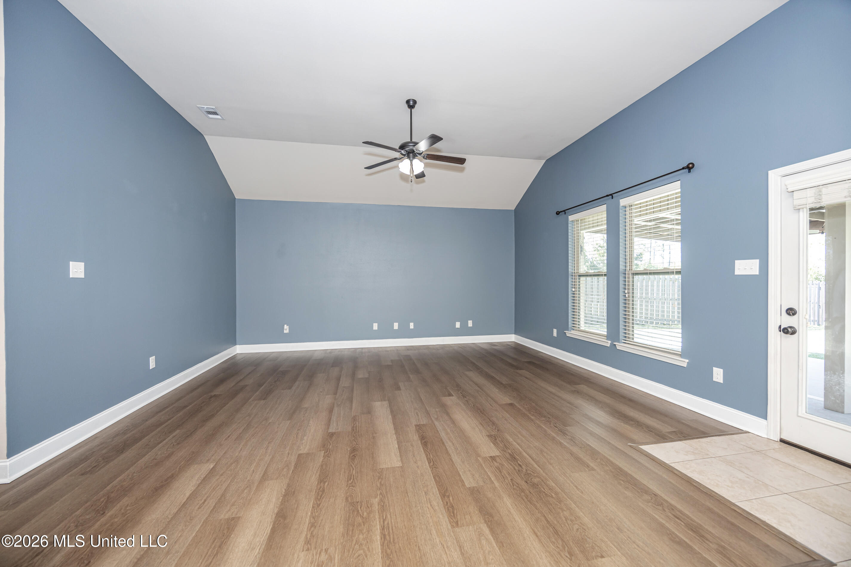 451 Palm Breeze Drive Property Photo 11