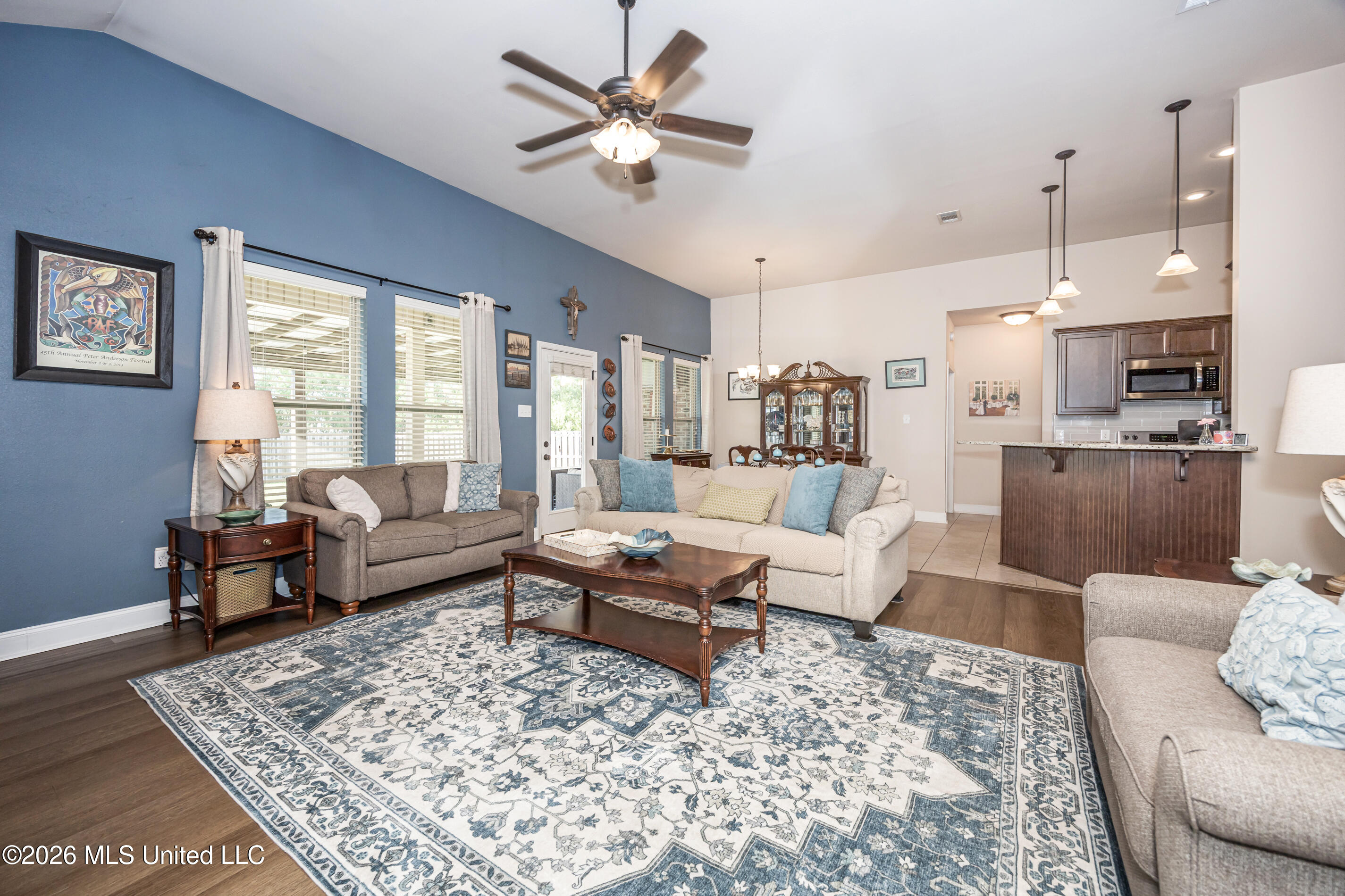 451 Palm Breeze Drive Property Photo 12