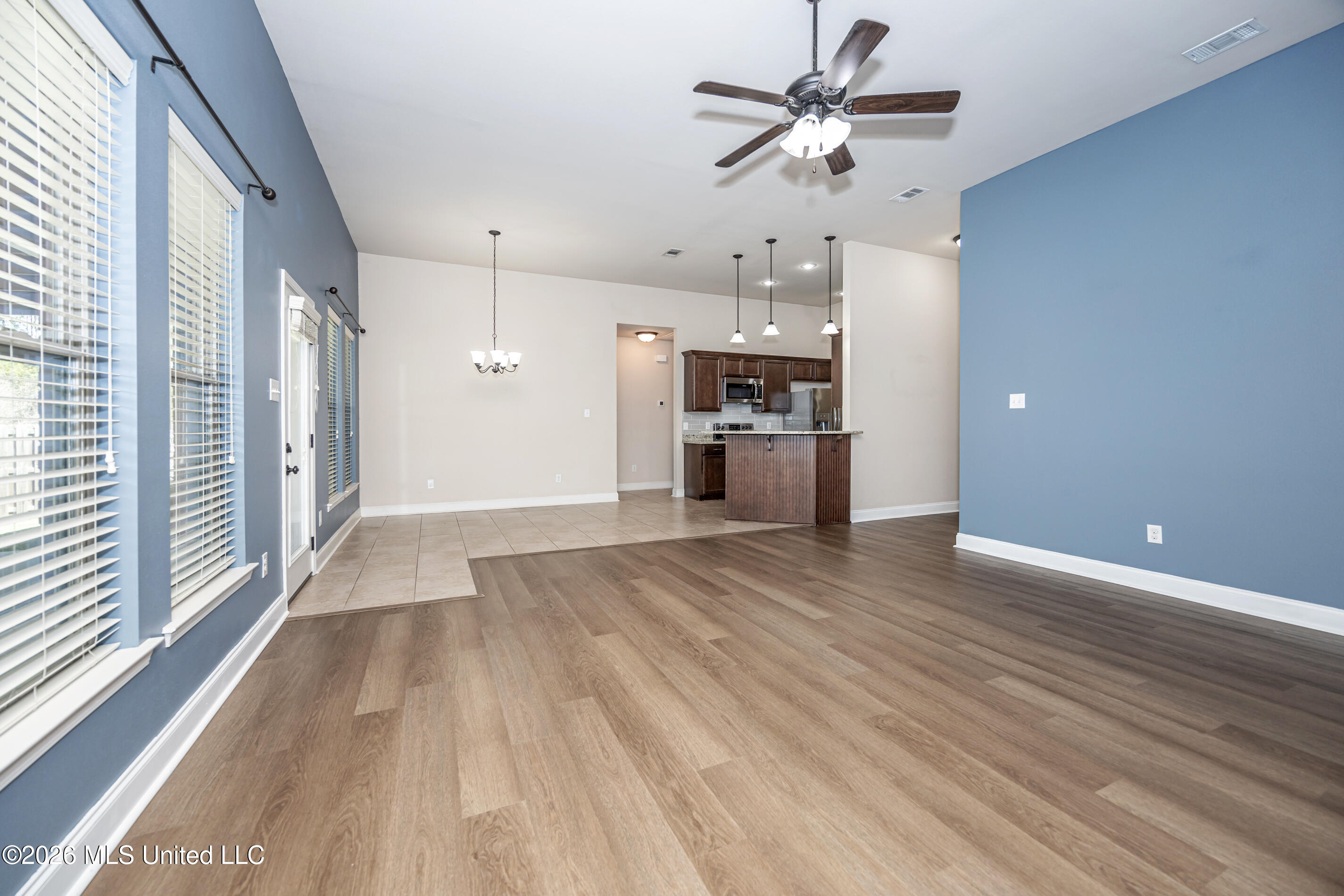 451 Palm Breeze Drive Property Photo 13