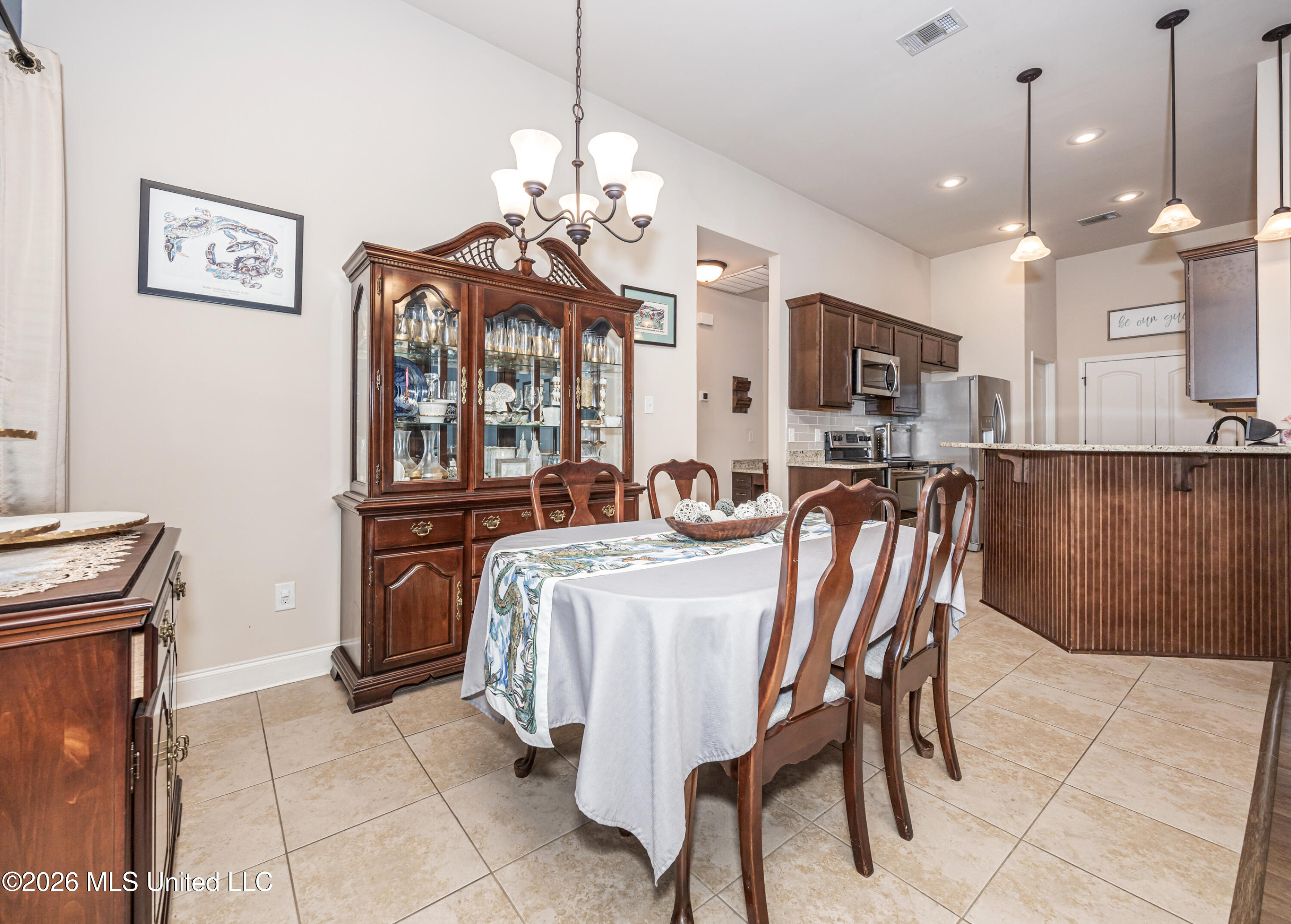 451 Palm Breeze Drive Property Photo 14