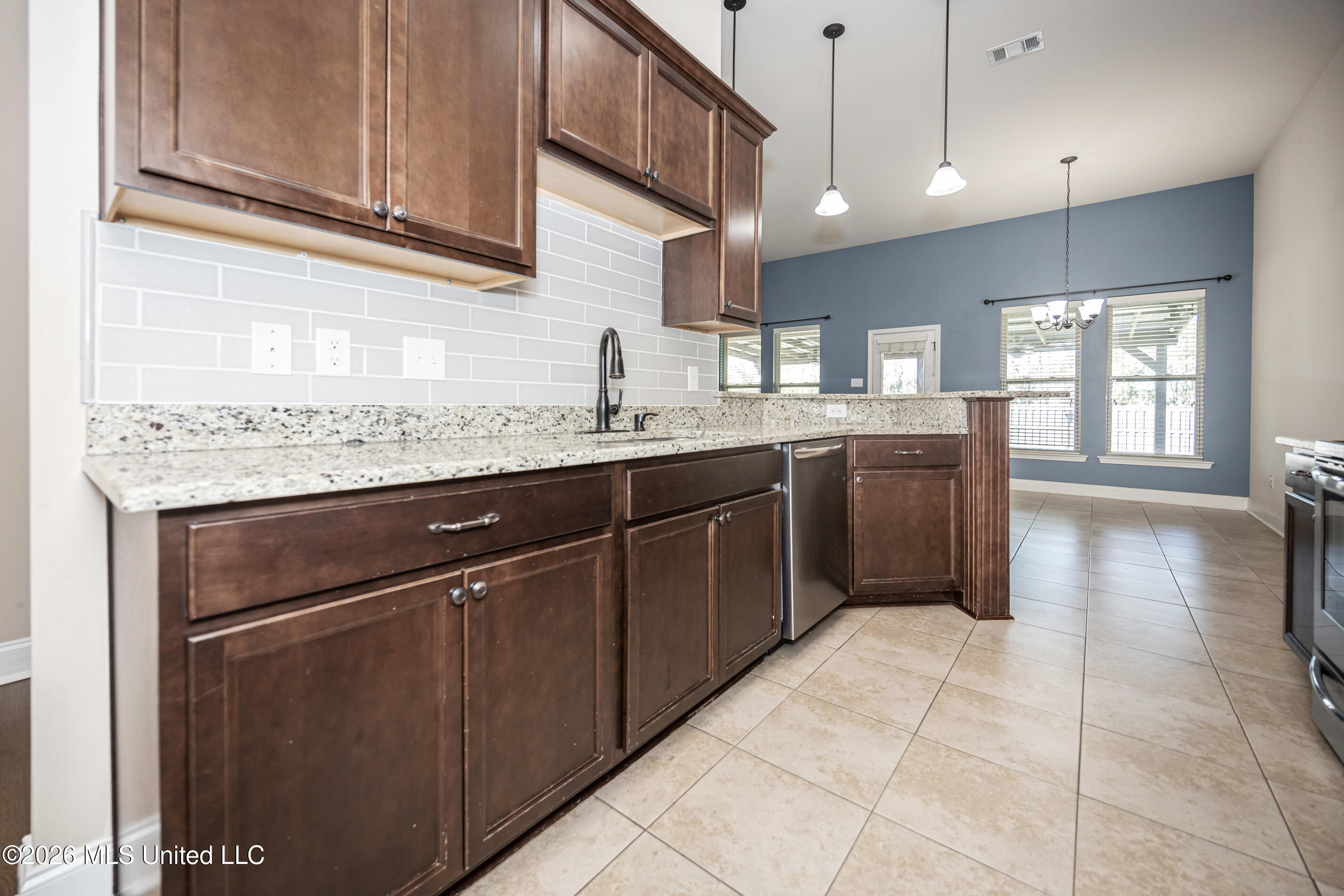 451 Palm Breeze Drive Property Photo 22