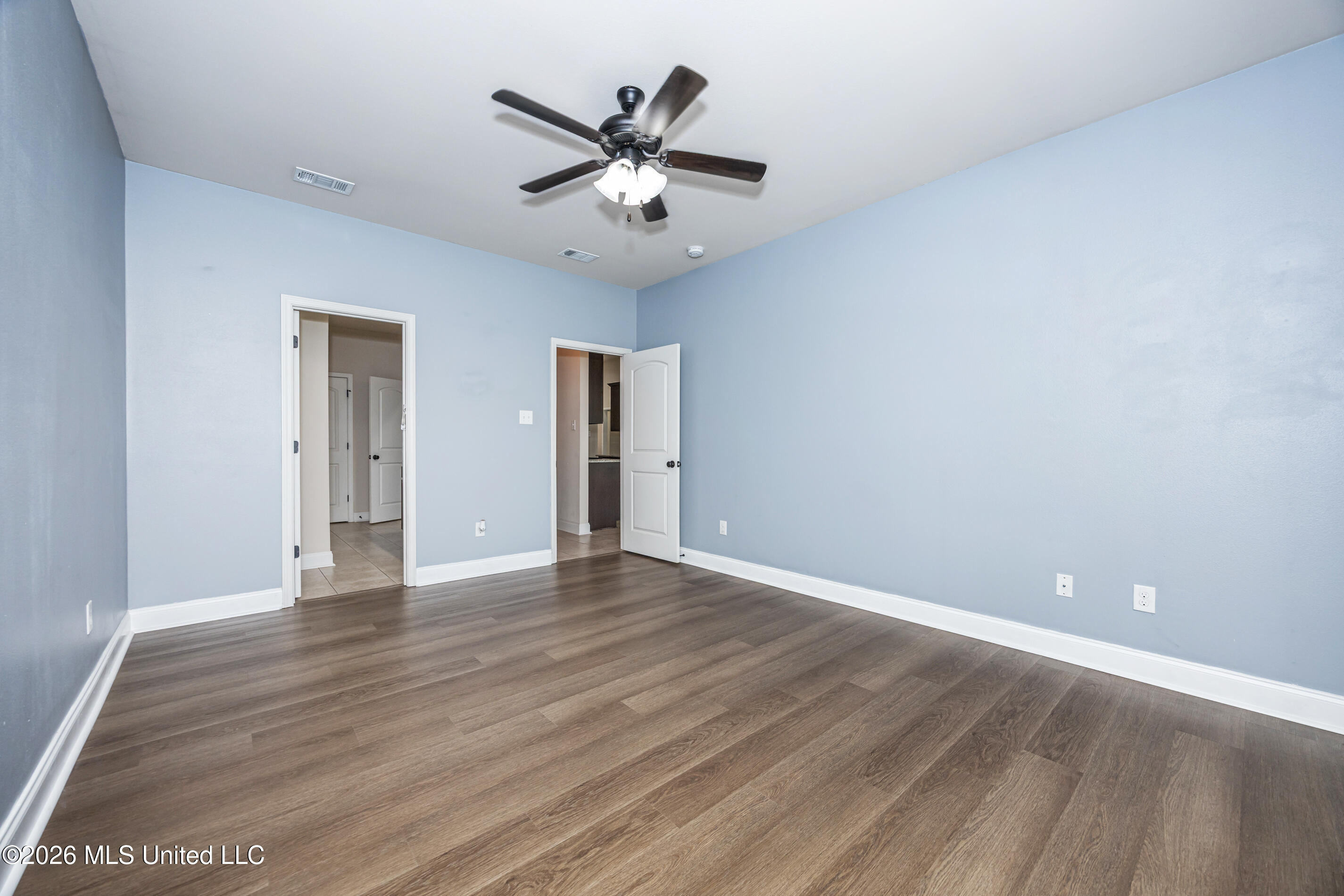 451 Palm Breeze Drive Property Photo 26