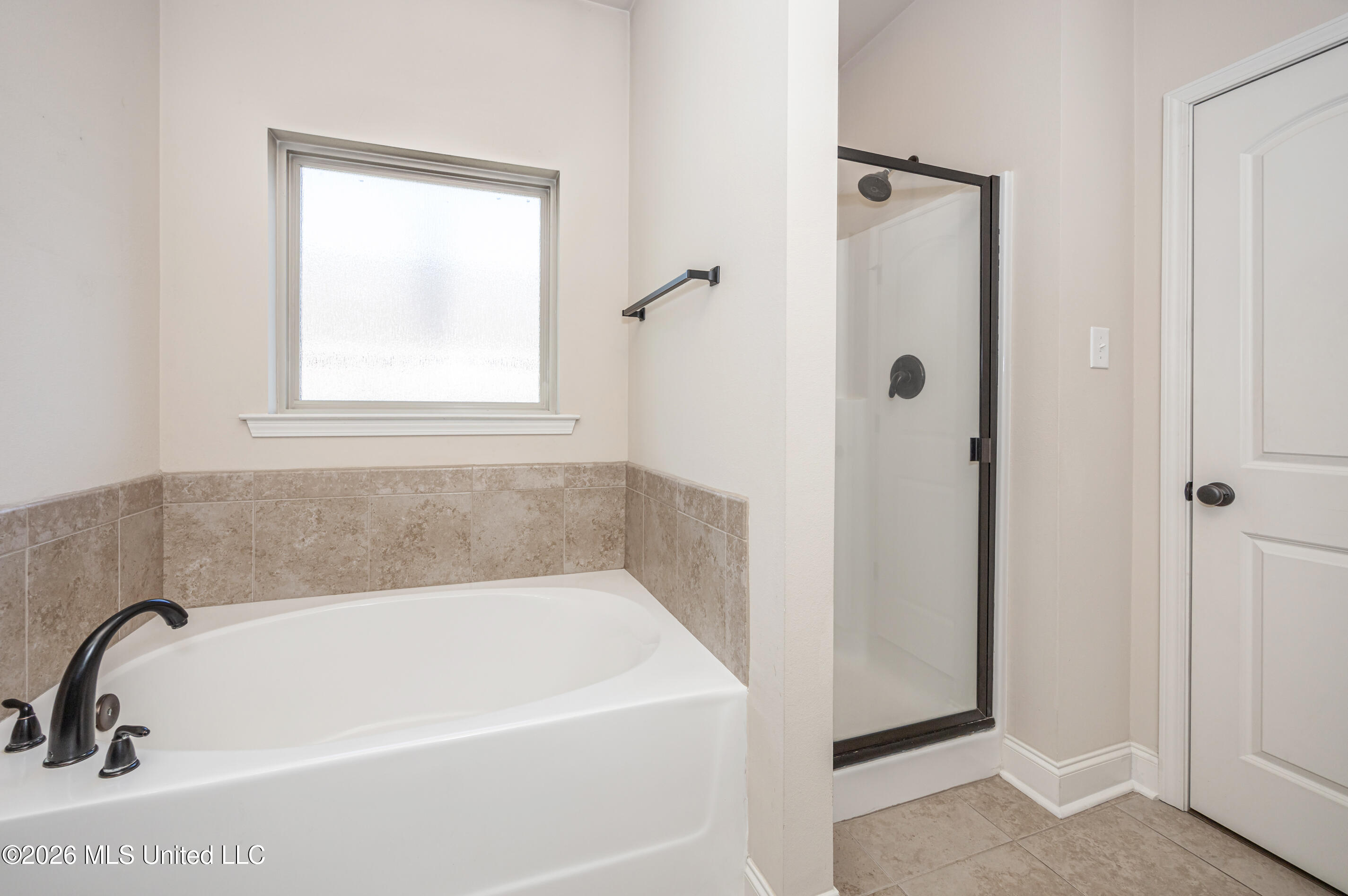 451 Palm Breeze Drive Property Photo 28