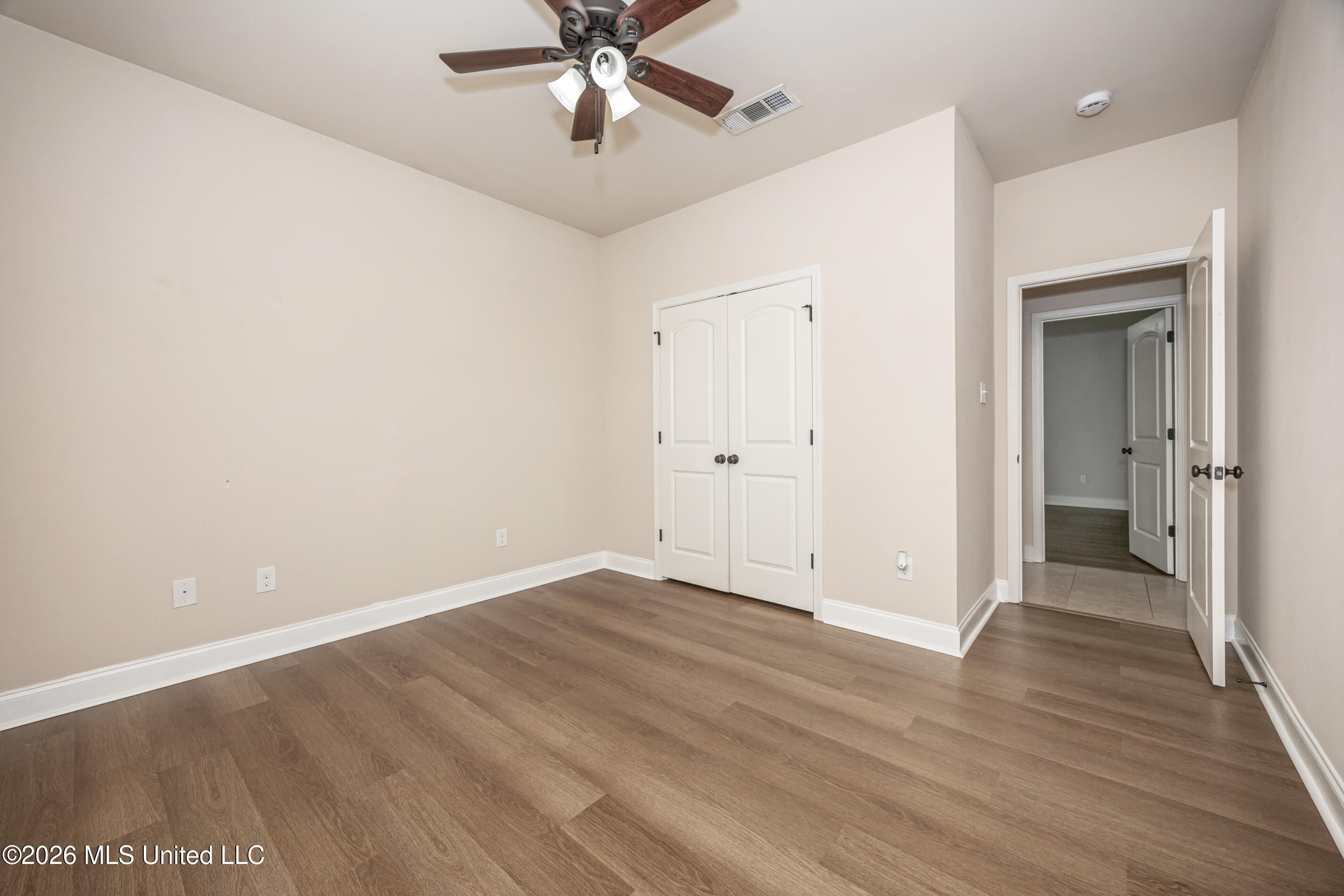 451 Palm Breeze Drive Property Photo 34