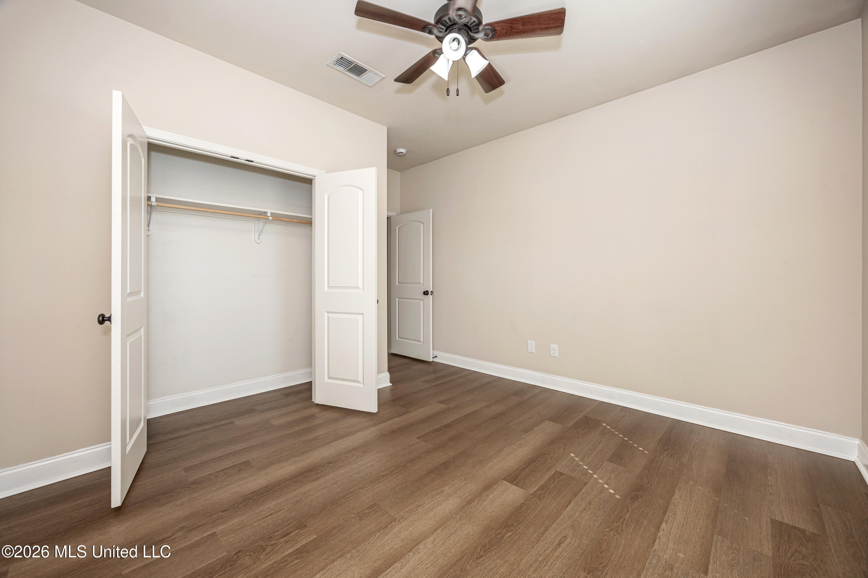 451 Palm Breeze Drive Property Photo 35
