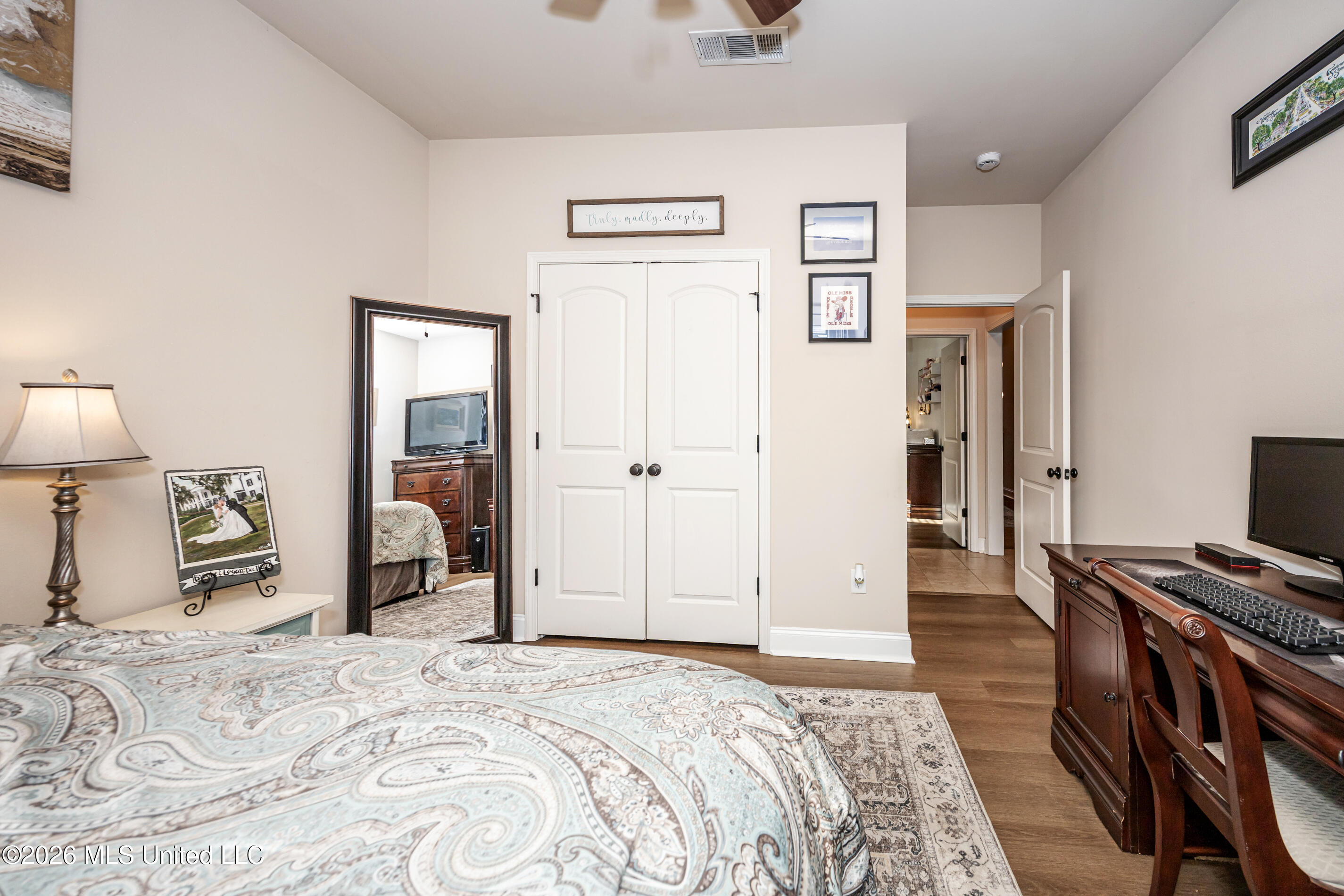 451 Palm Breeze Drive Property Photo 38