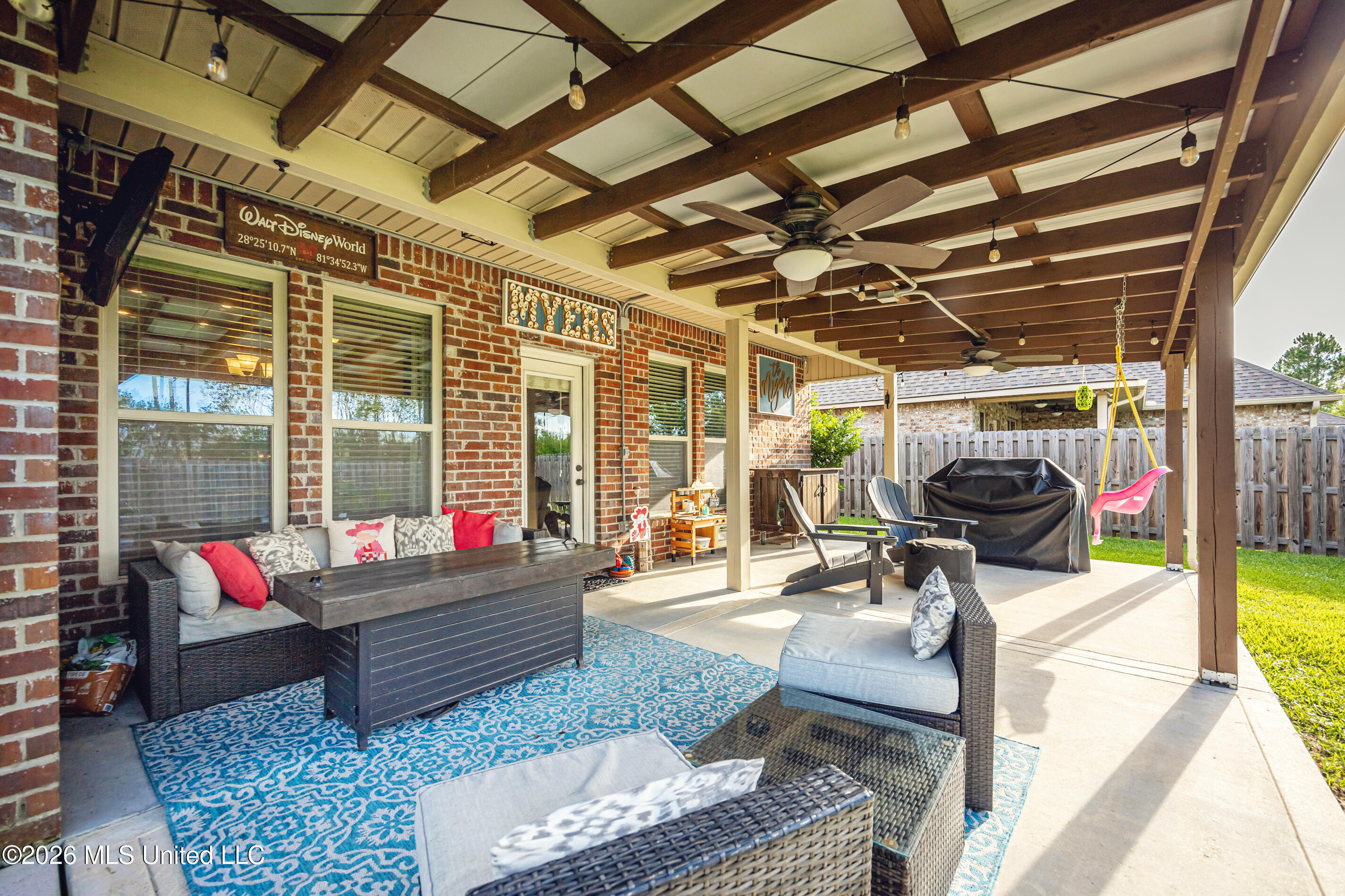 451 Palm Breeze Drive Property Photo 47