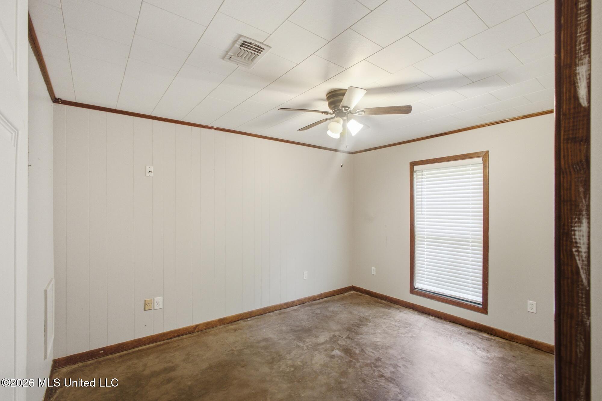 240 Applewhite Road Property Photo 10