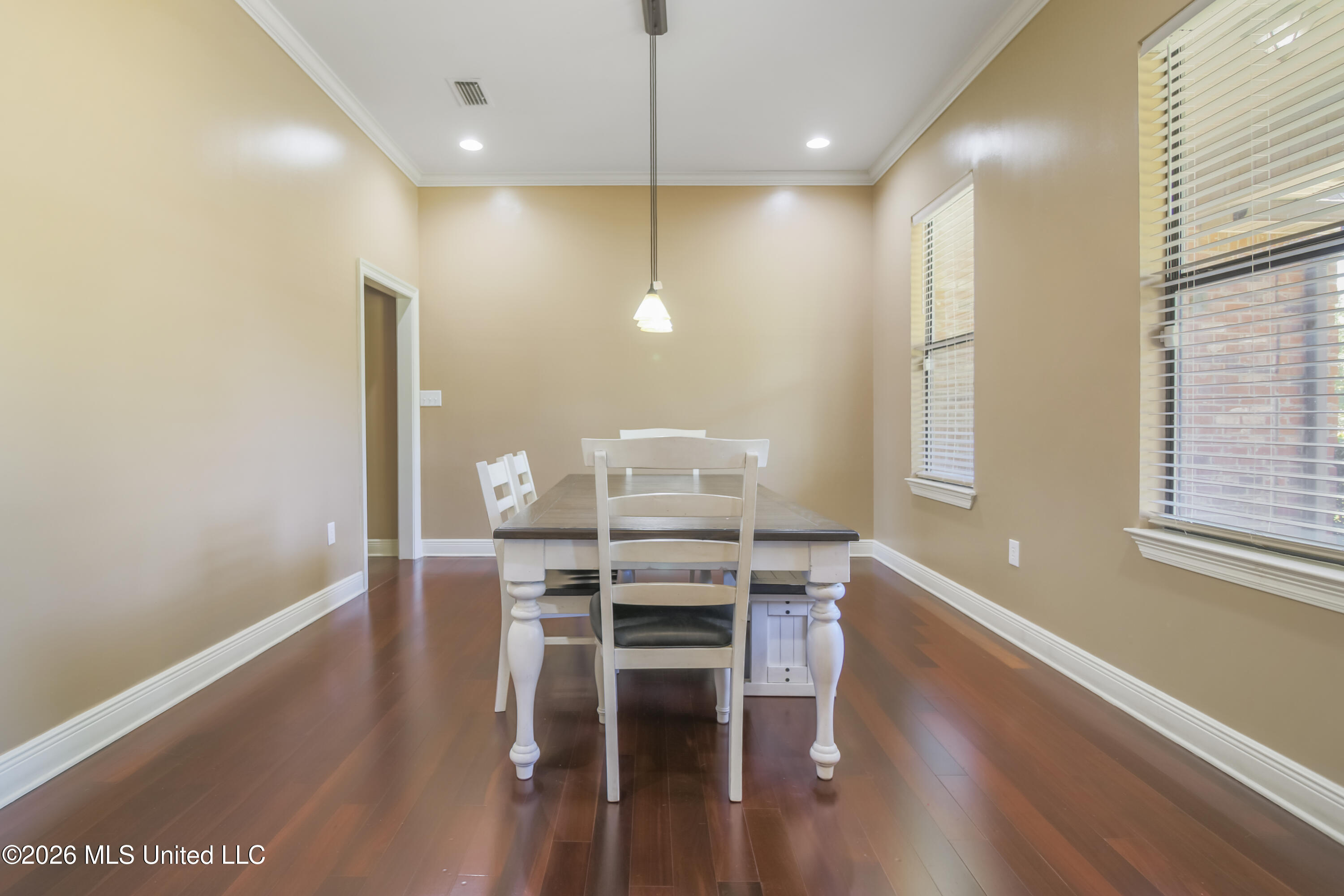 8308 Clamshell Avenue Property Photo 8