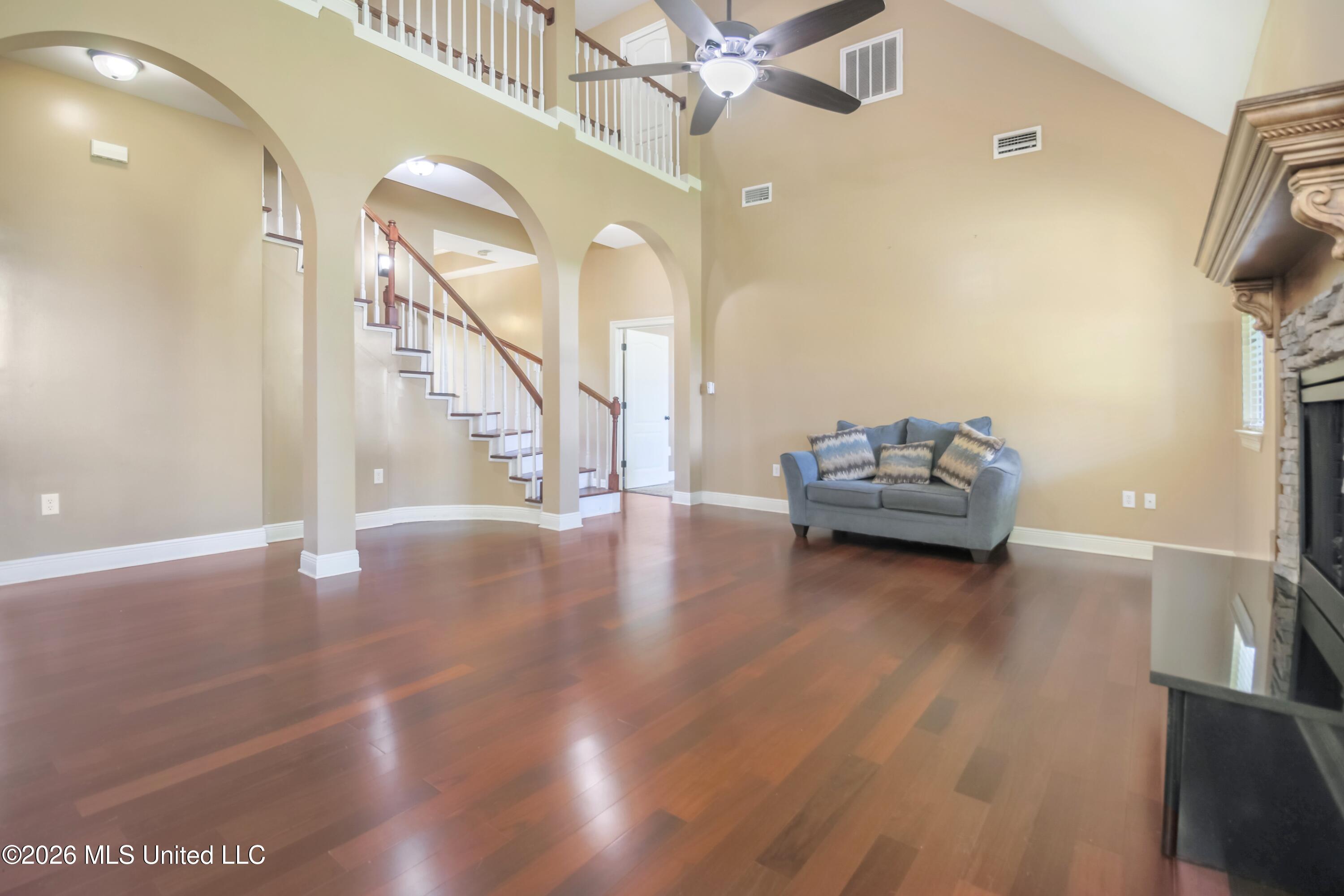 8308 Clamshell Avenue Property Photo 10