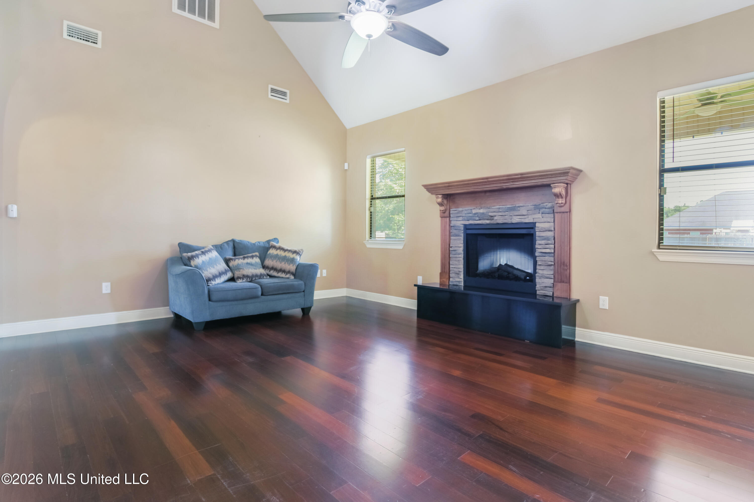 8308 Clamshell Avenue Property Photo 12