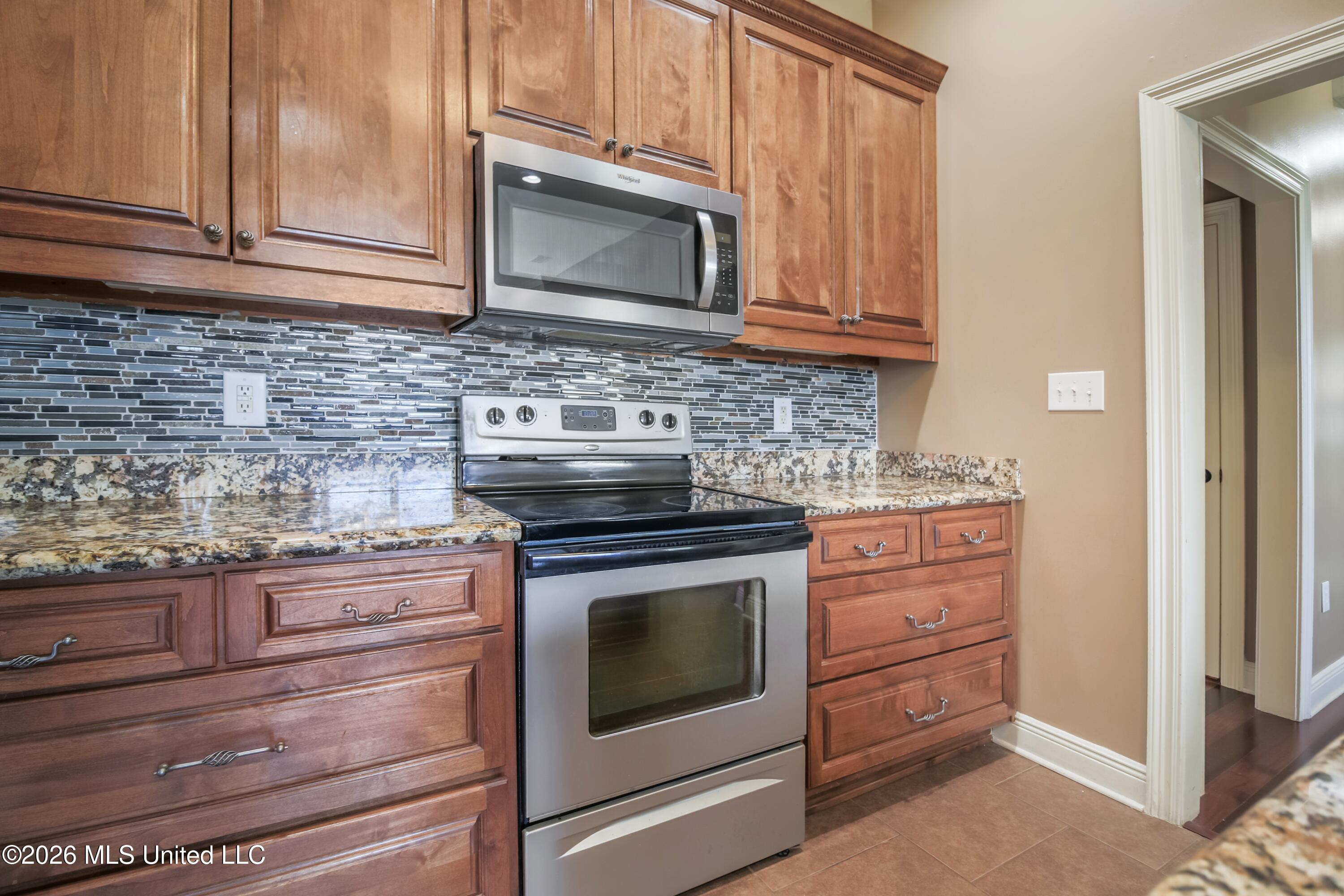 8308 Clamshell Avenue Property Photo 17