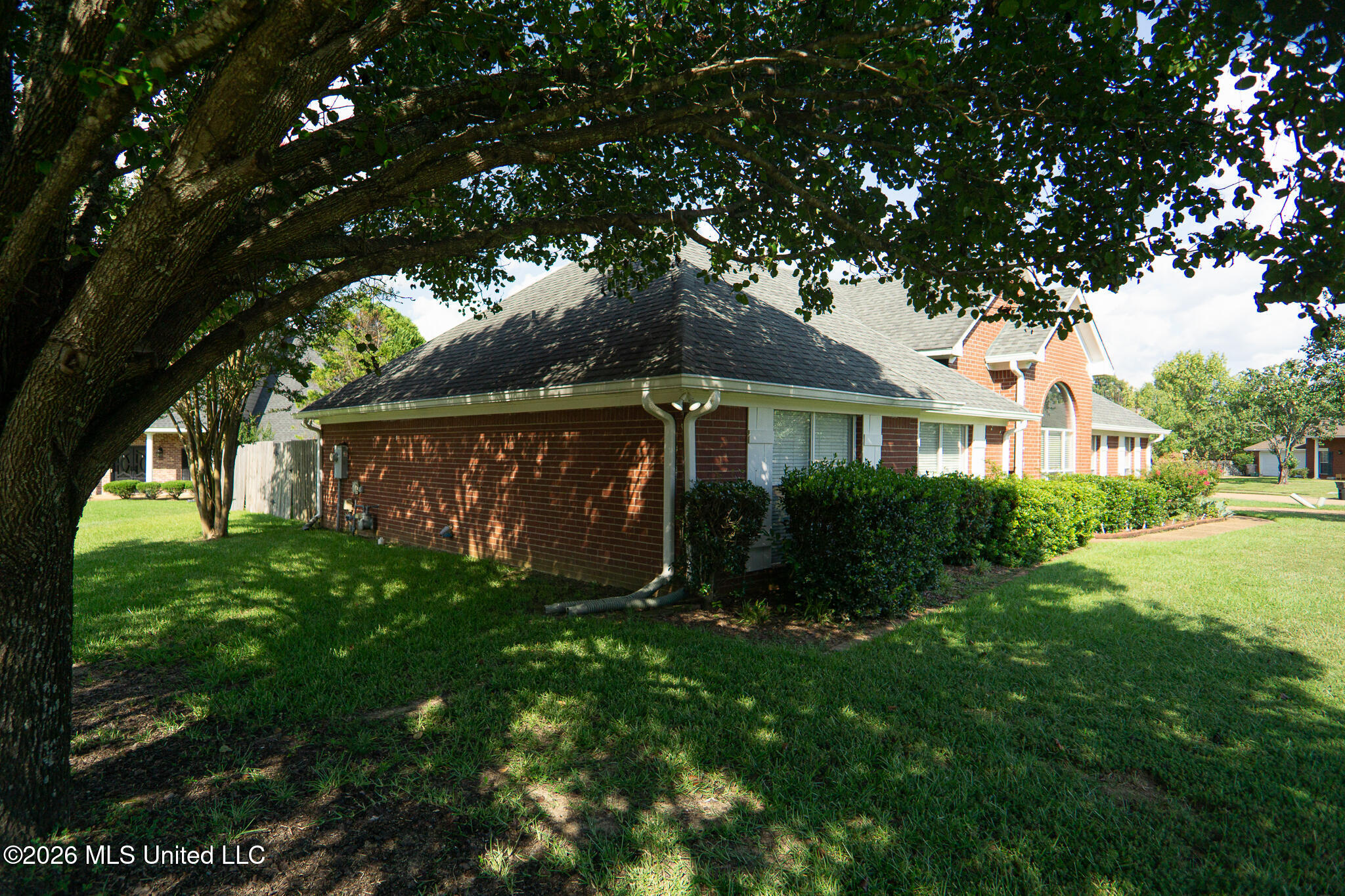 450 Fairfield Drive Property Photo 4