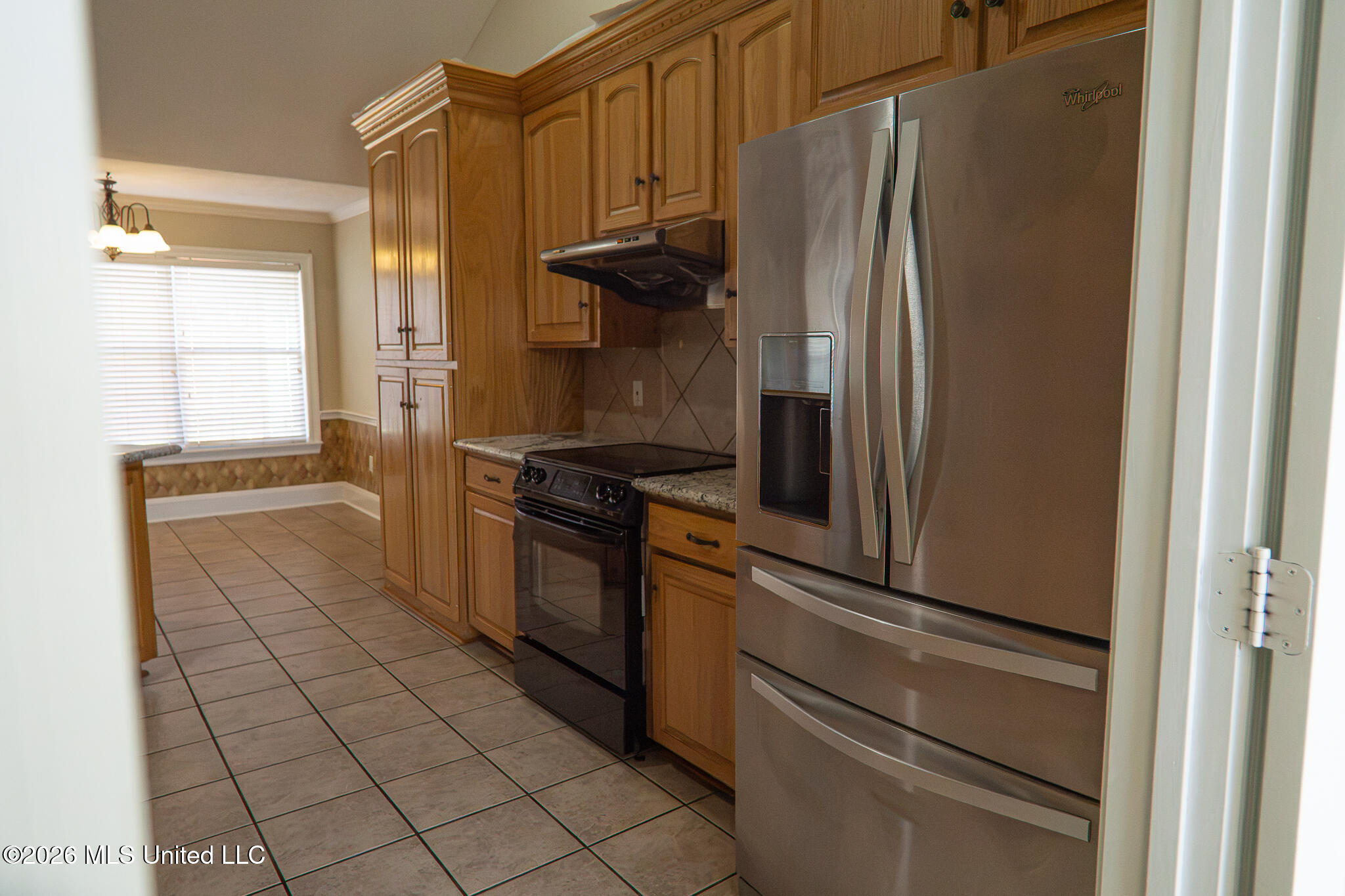 450 Fairfield Drive Property Photo 5