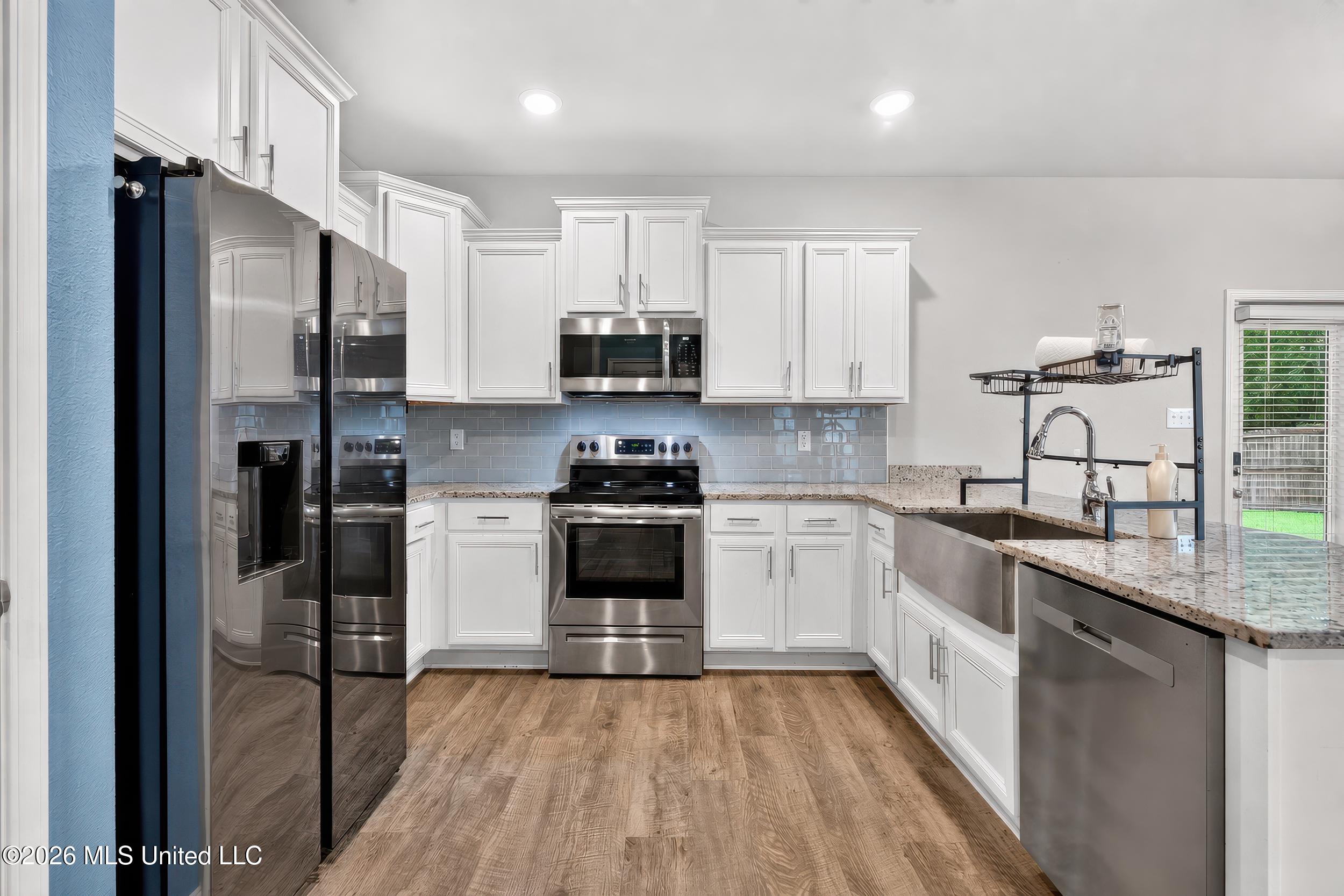 5070 Fairbury Way Property Photo 14