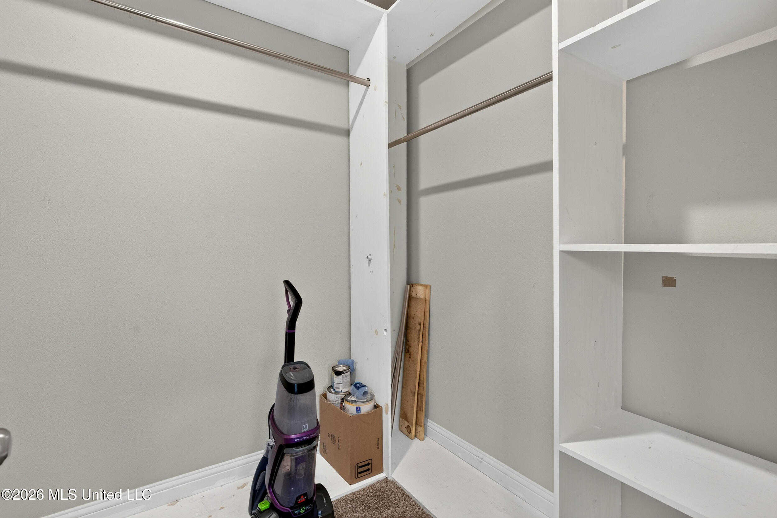 5070 Fairbury Way Property Photo 21