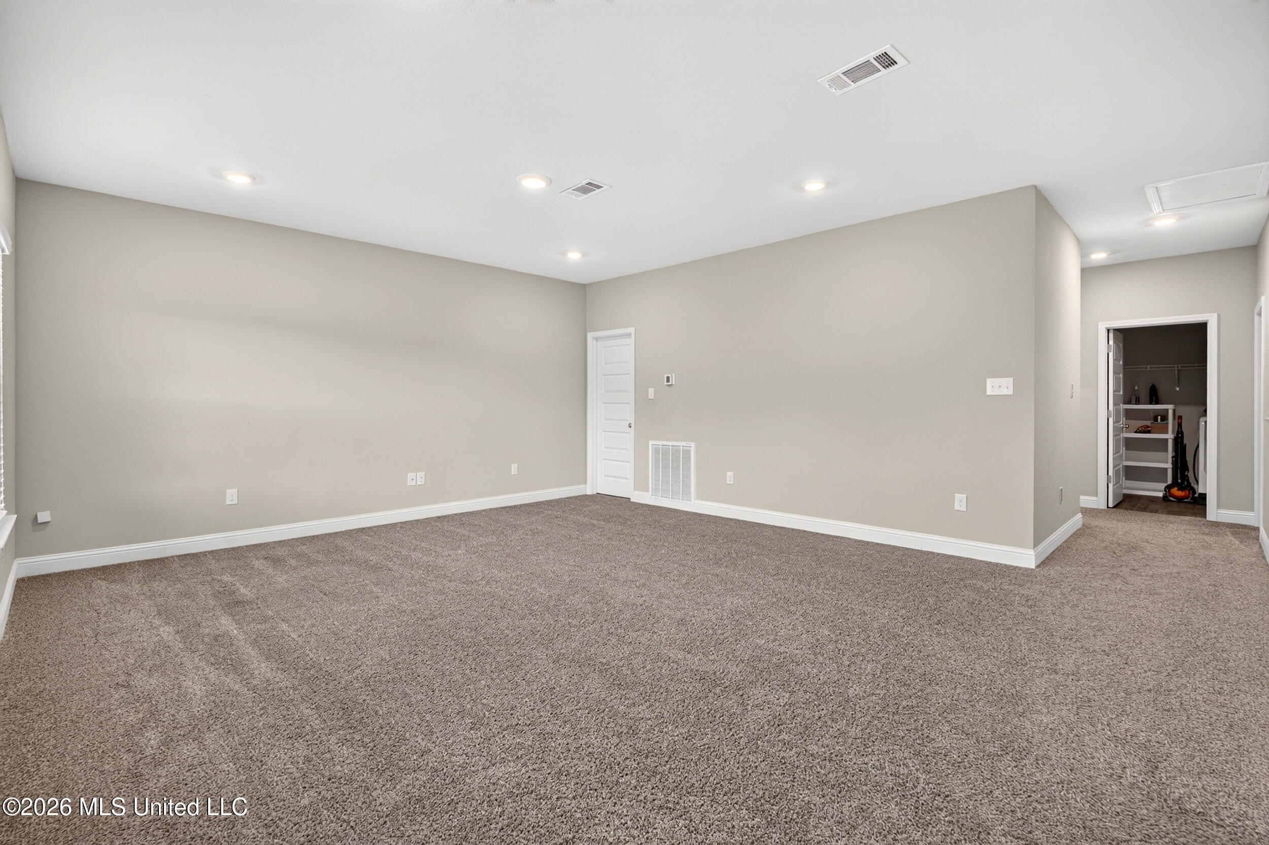 5070 Fairbury Way Property Photo 25