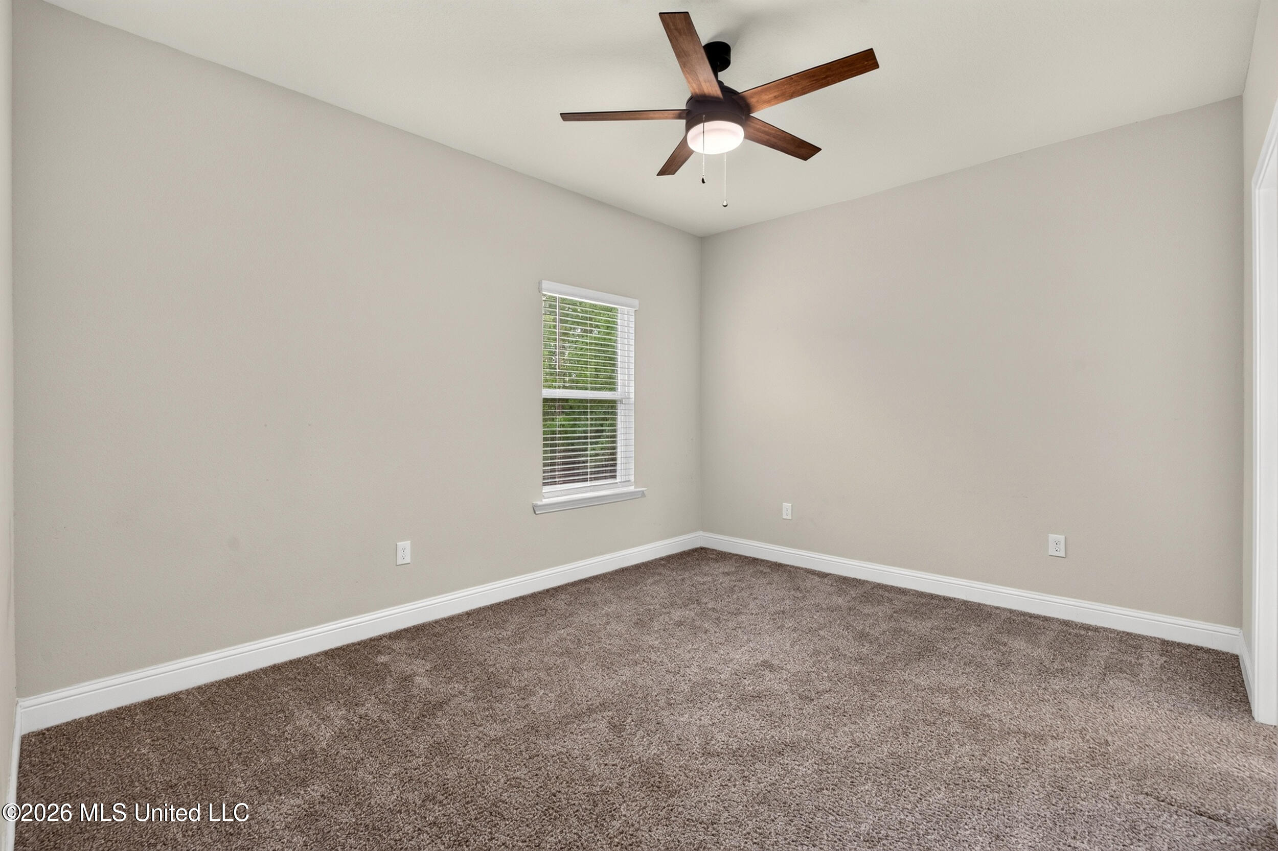 5070 Fairbury Way Property Photo 32