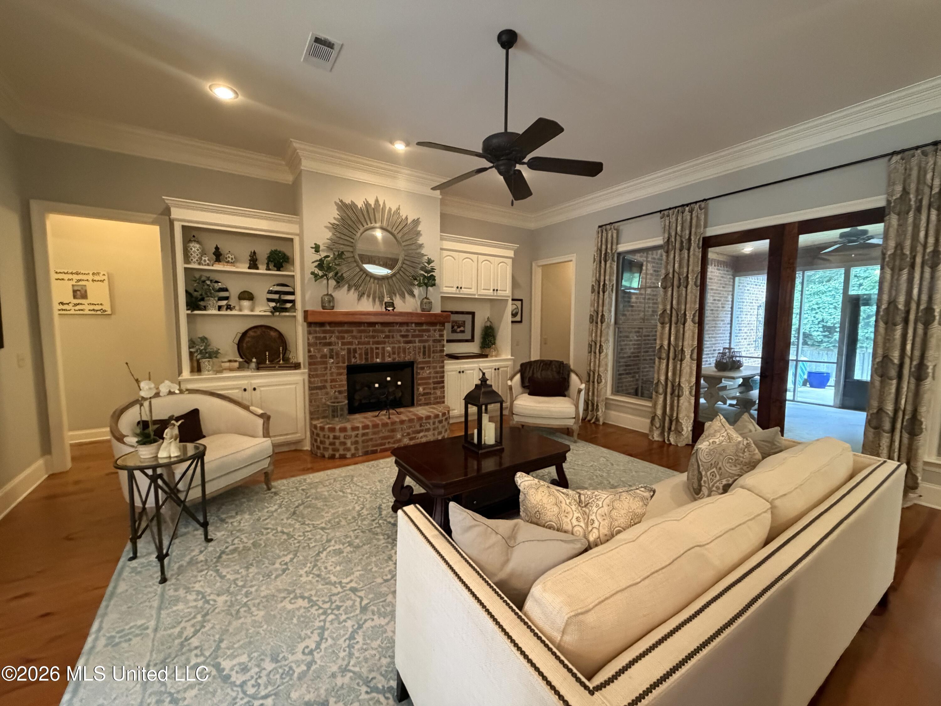197 Cotton Wood Drive Property Photo 14