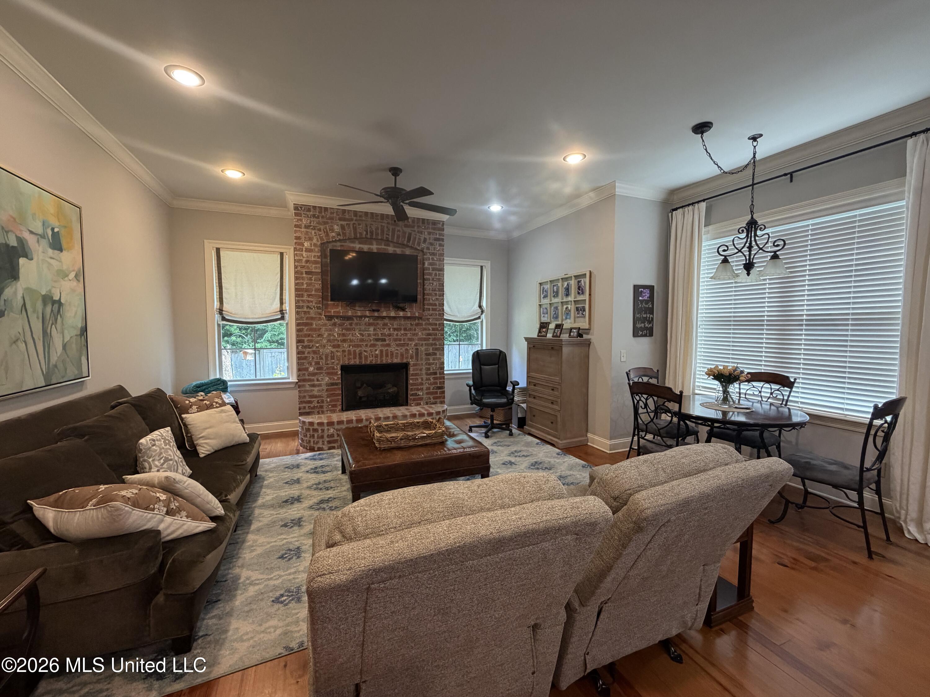 197 Cotton Wood Drive Property Photo 18