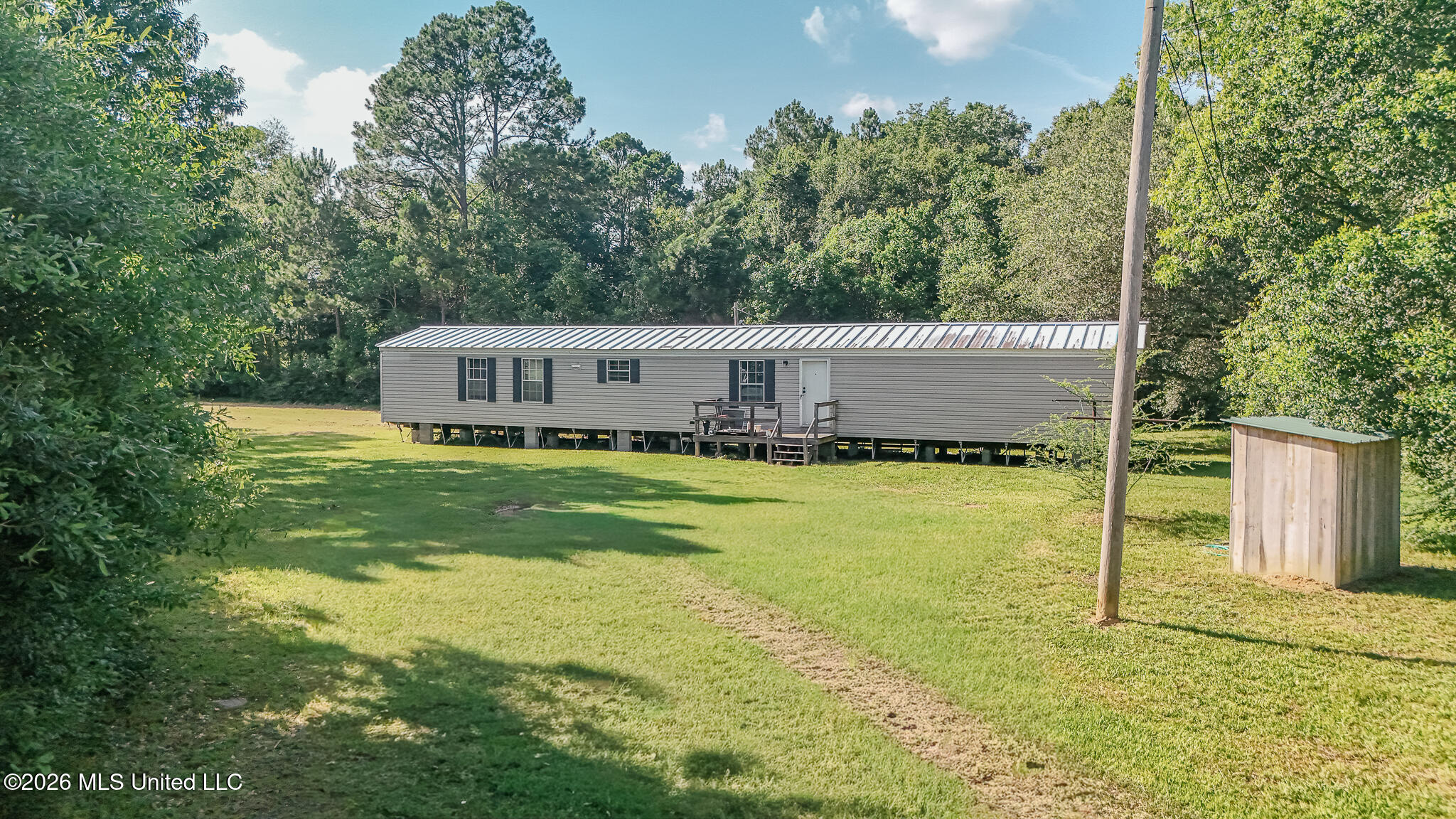 12229 County Farm Road Property Photo 3