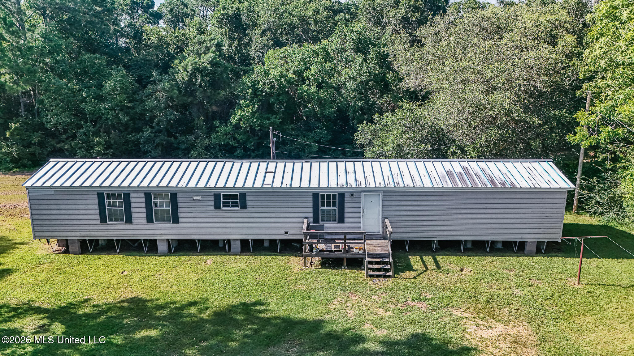 12229 County Farm Road Property Photo 5
