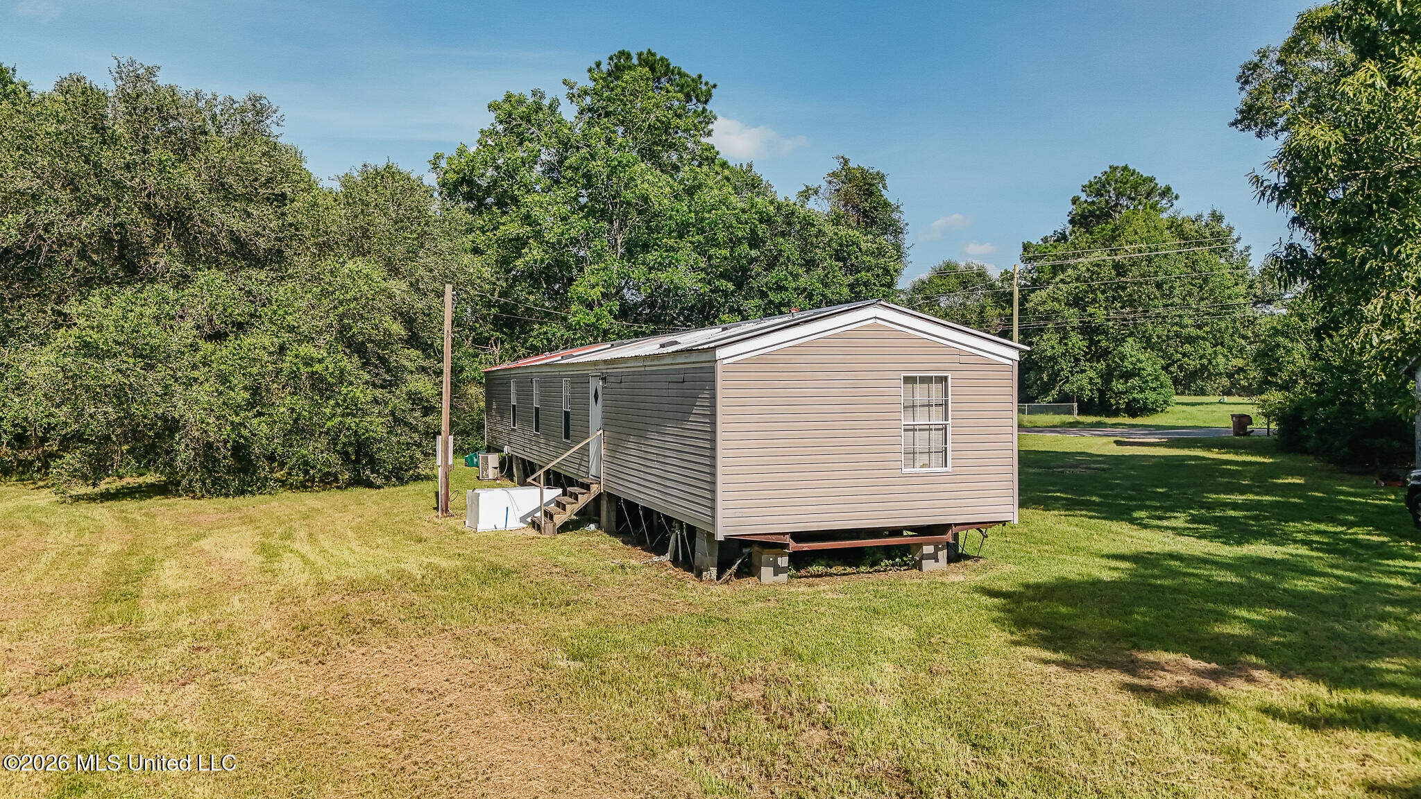 12229 County Farm Road Property Photo 7