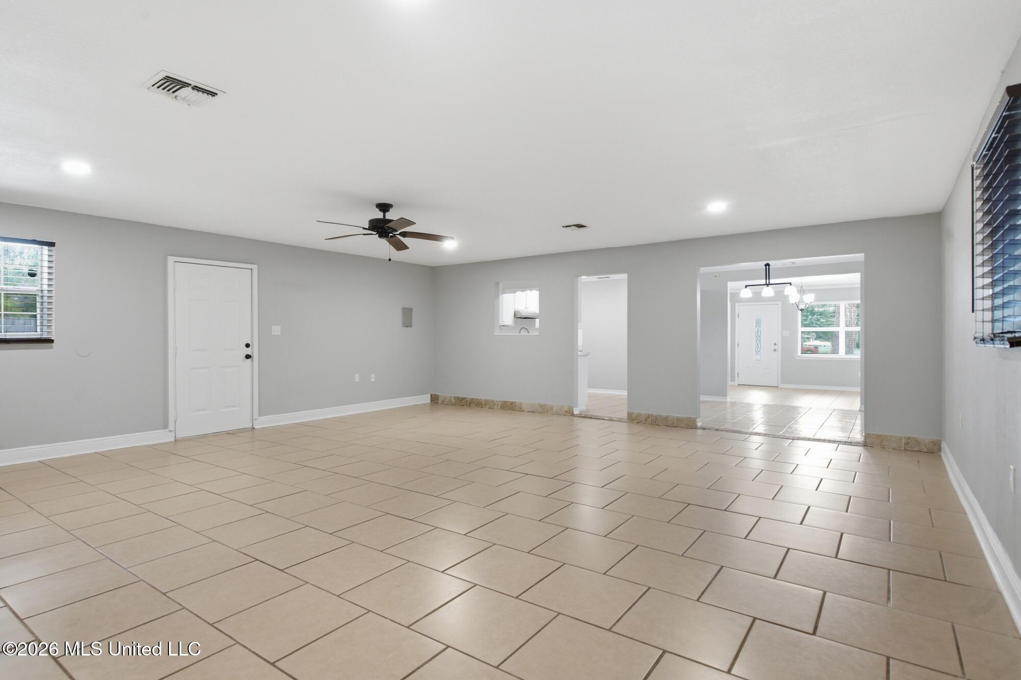 118 Ben Drive Property Photo 5