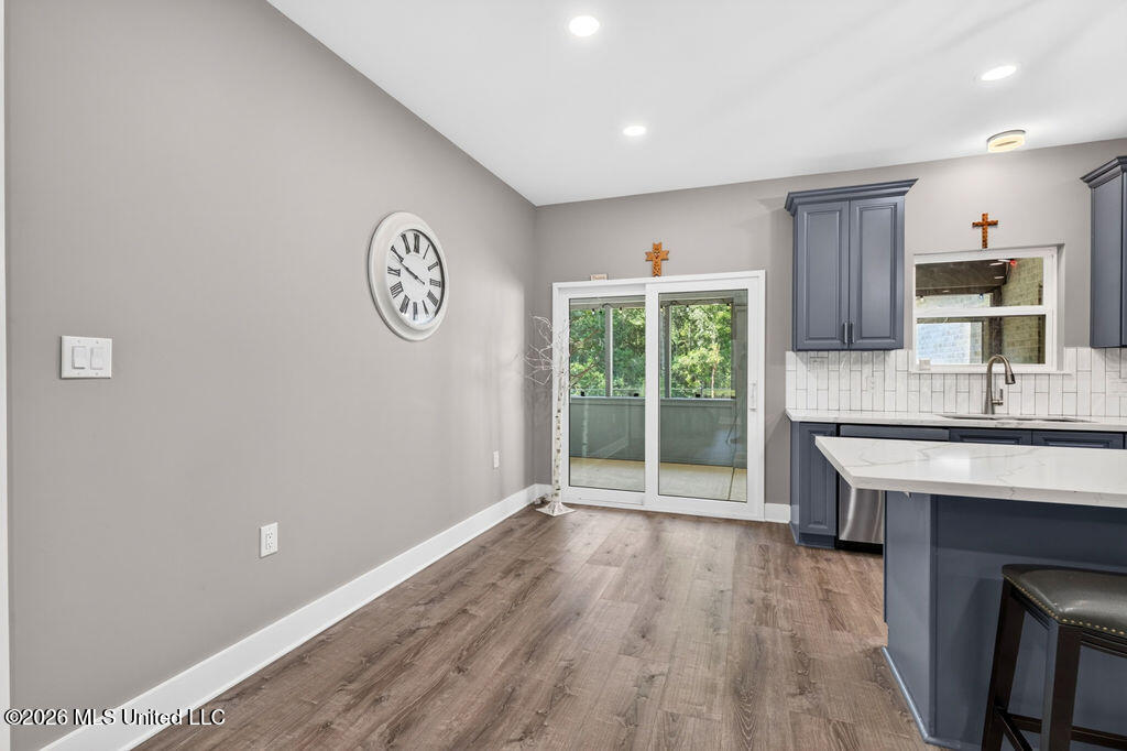 5075 D W North Road Property Photo 13