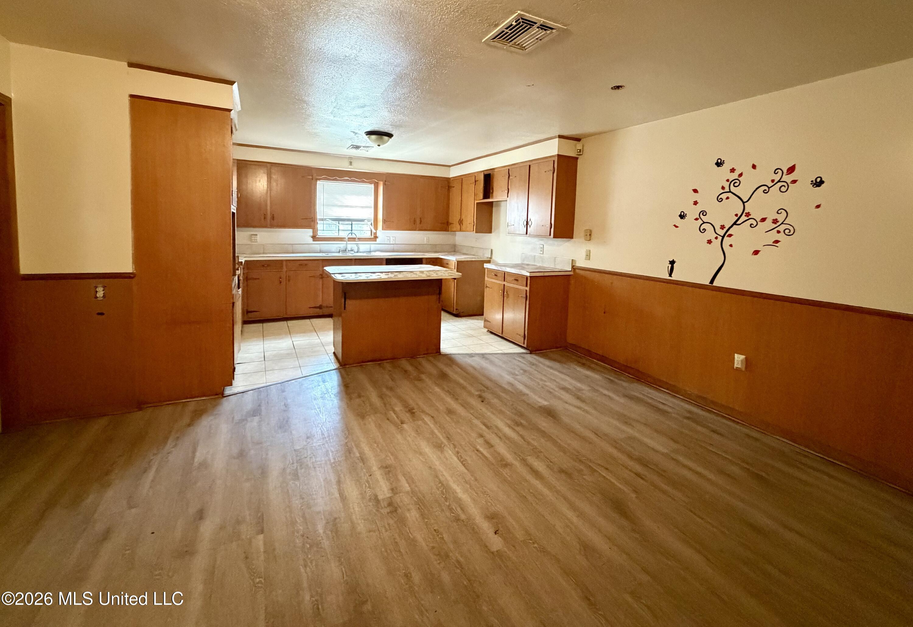 247 Dona Avenue Property Photo 3