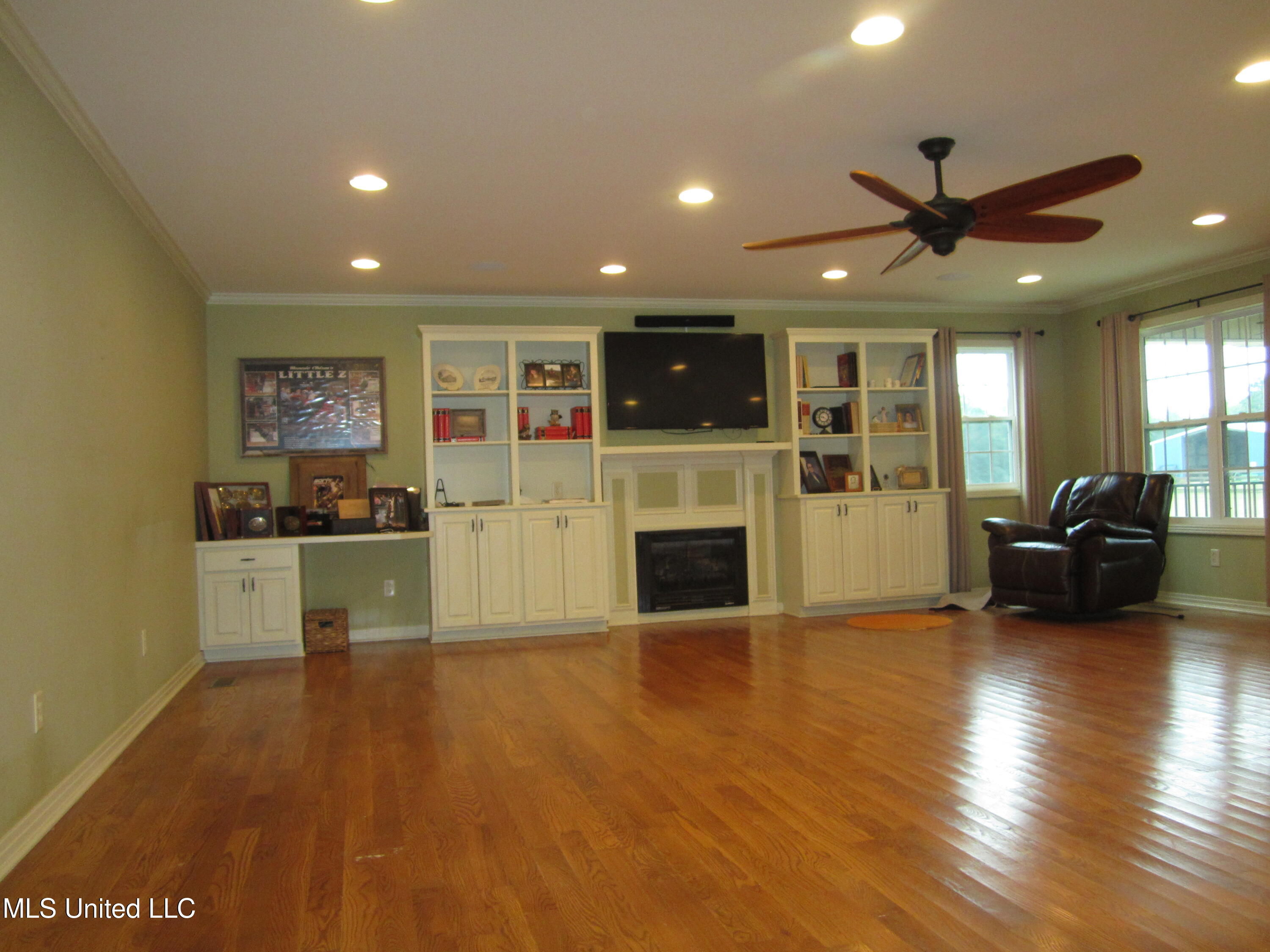 1558 Ms-30 Property Photo 3