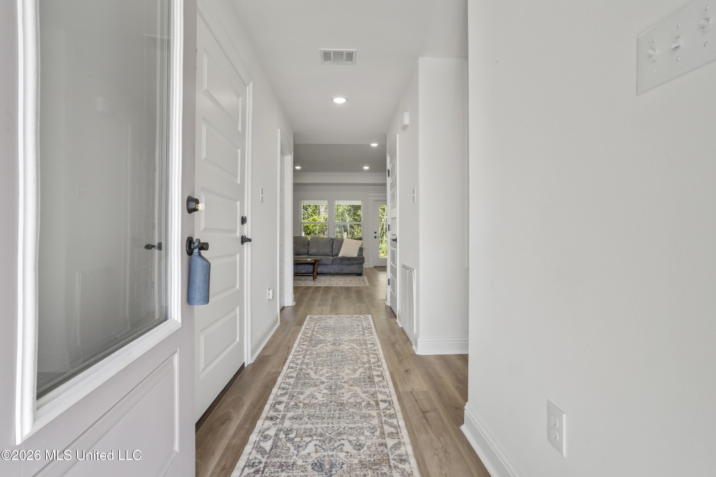 6304 Annie Cove Property Photo 5