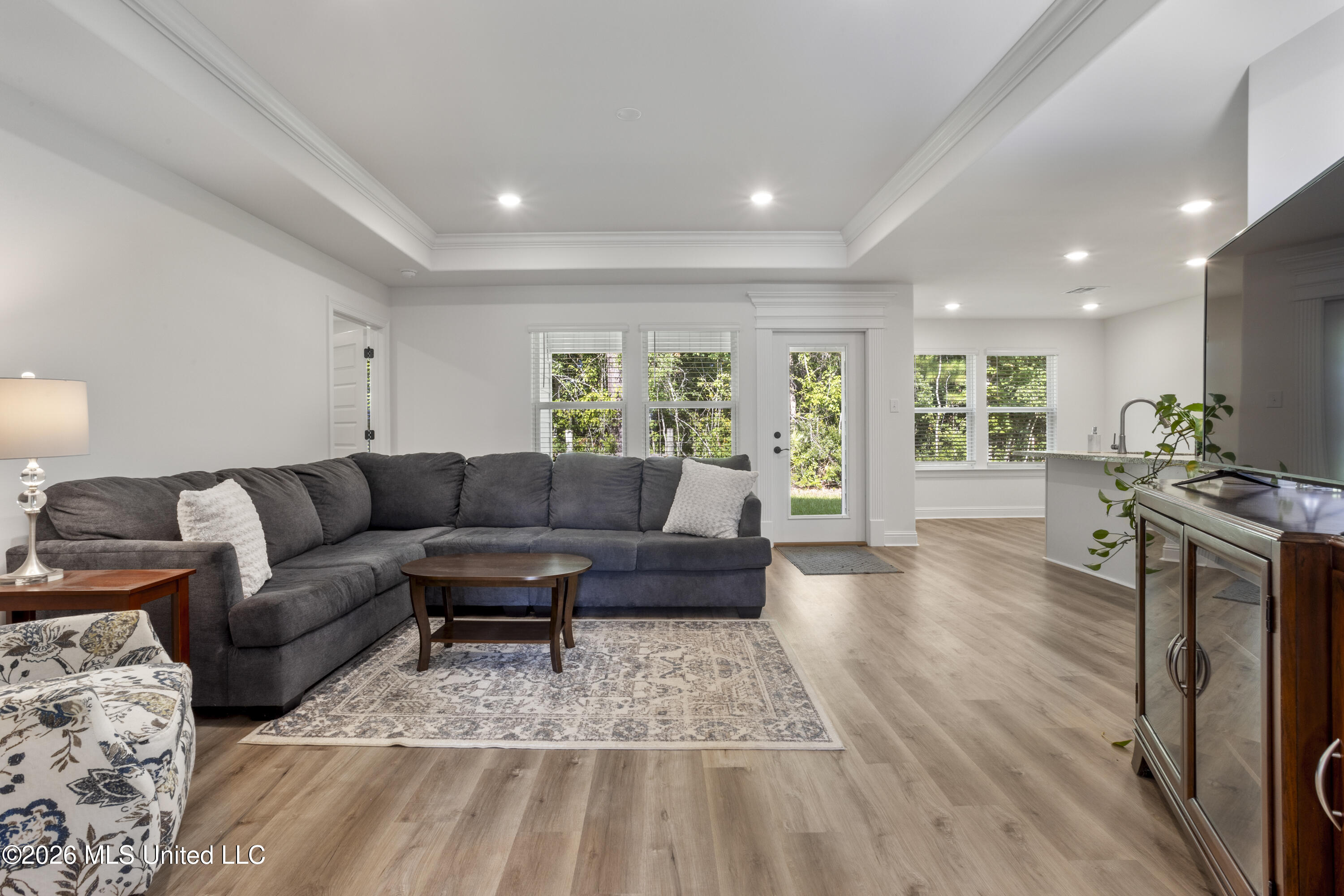 6304 Annie Cove Property Photo 6