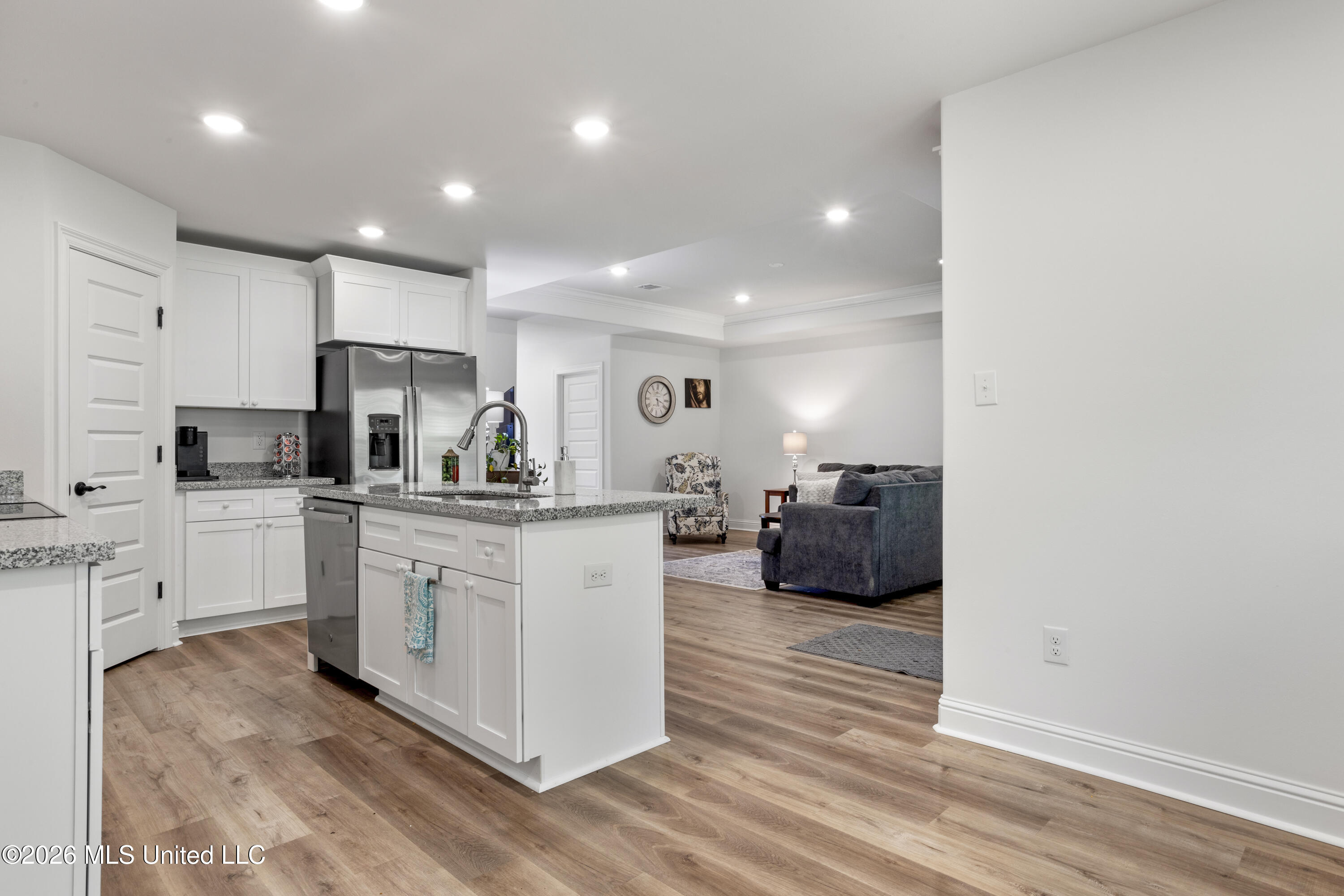 6304 Annie Cove Property Photo 16