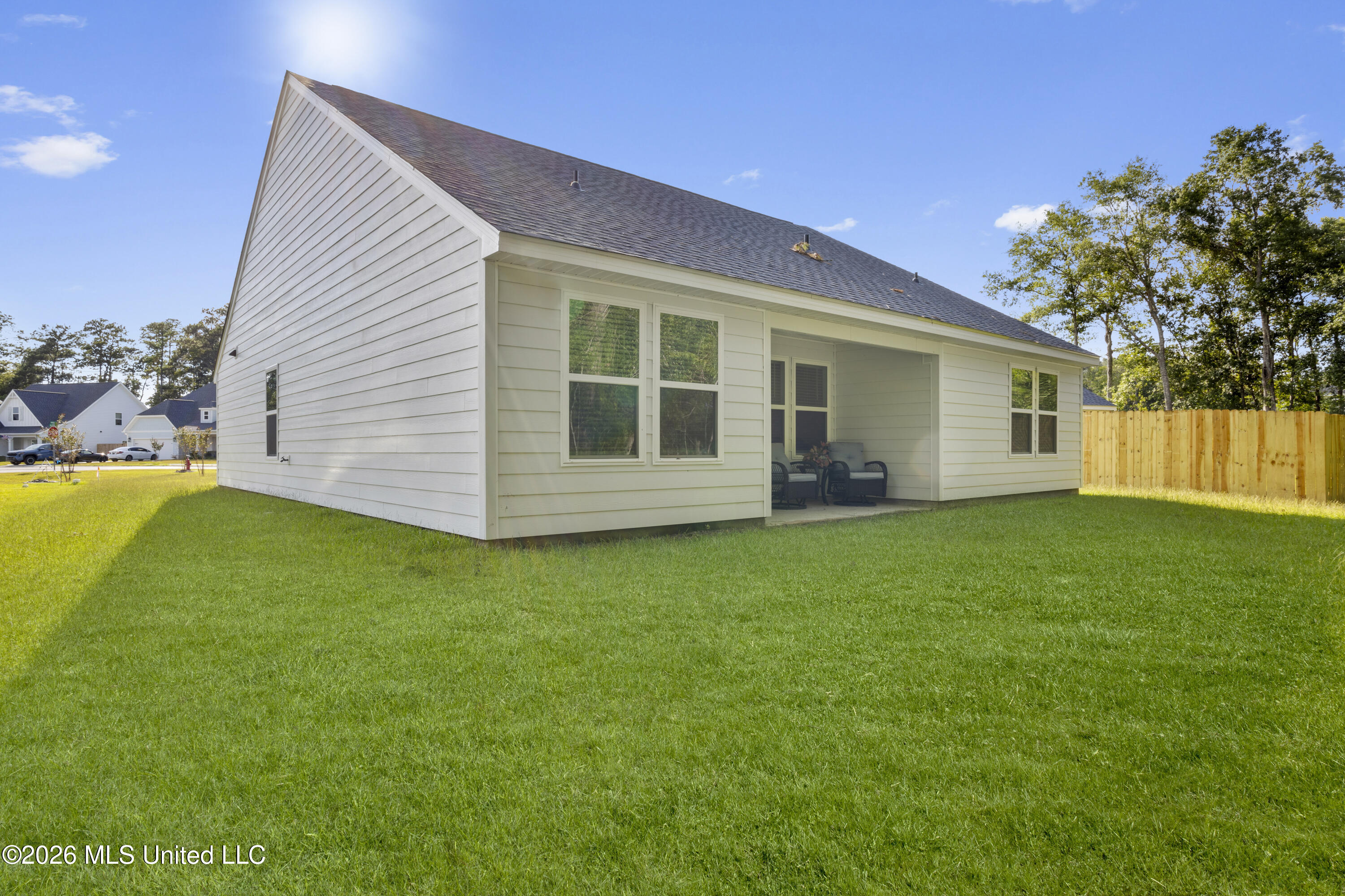 6304 Annie Cove Property Photo 28