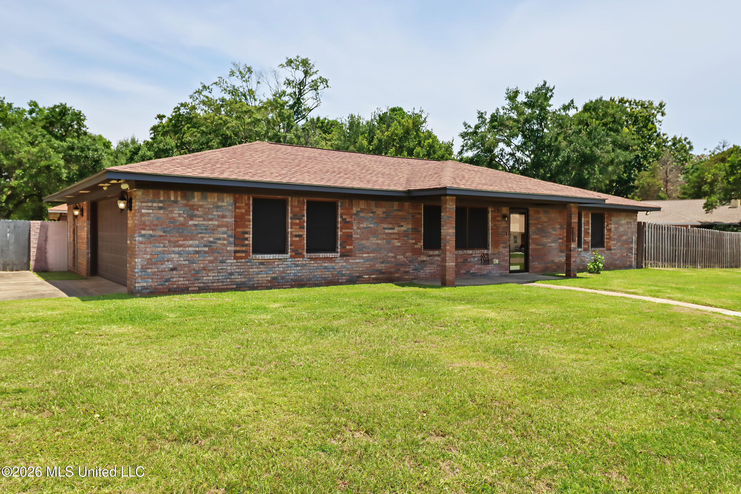 631 Michelle Drive Property Photo 3