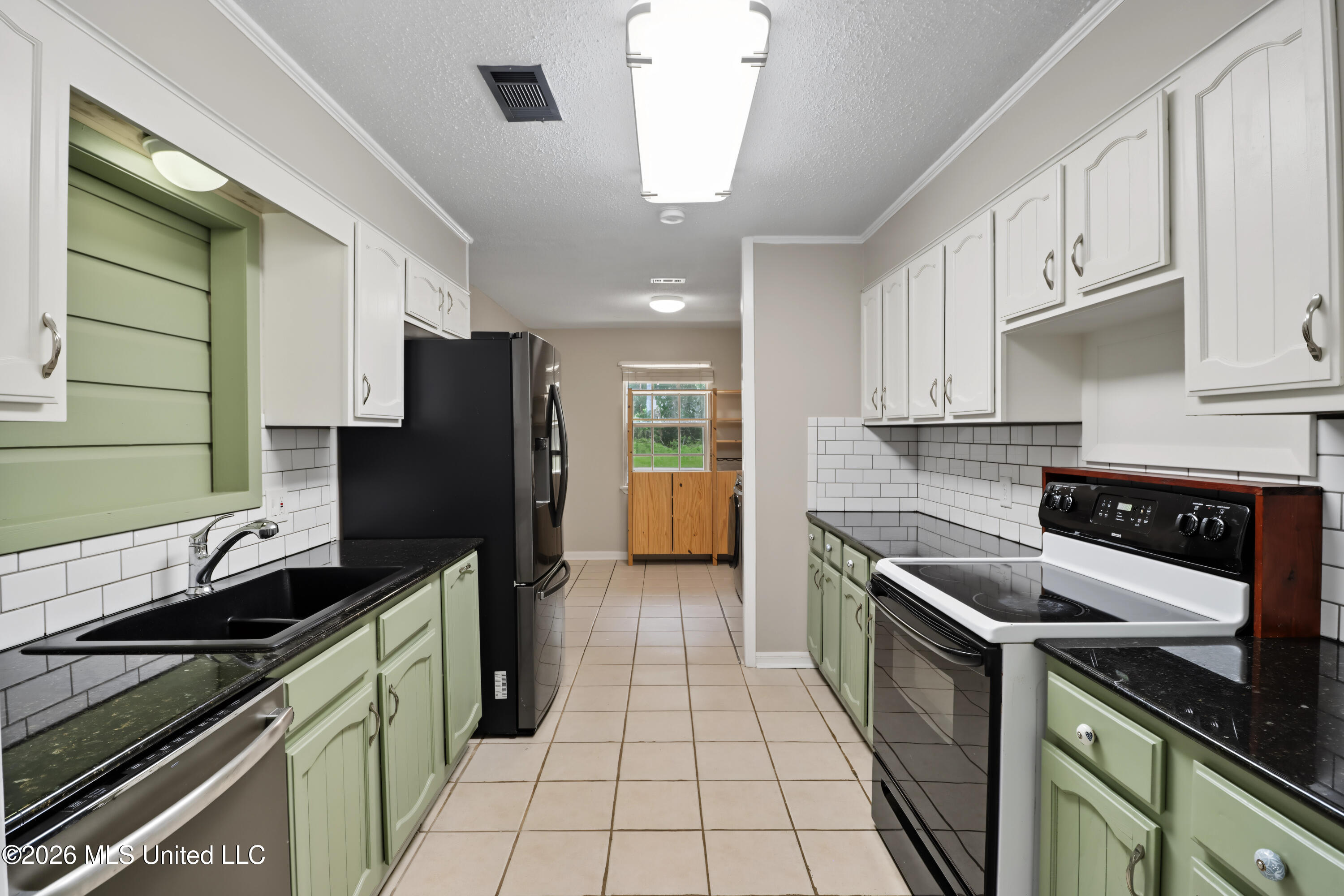 631 Michelle Drive Property Photo 11