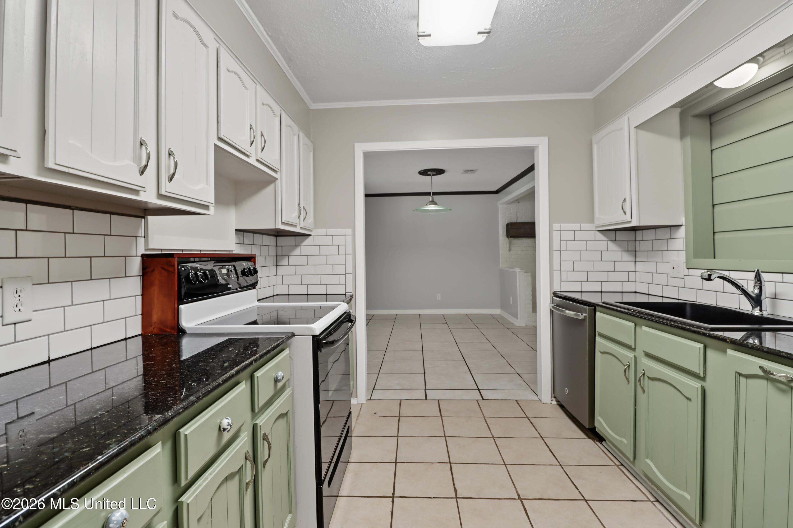 631 Michelle Drive Property Photo 12