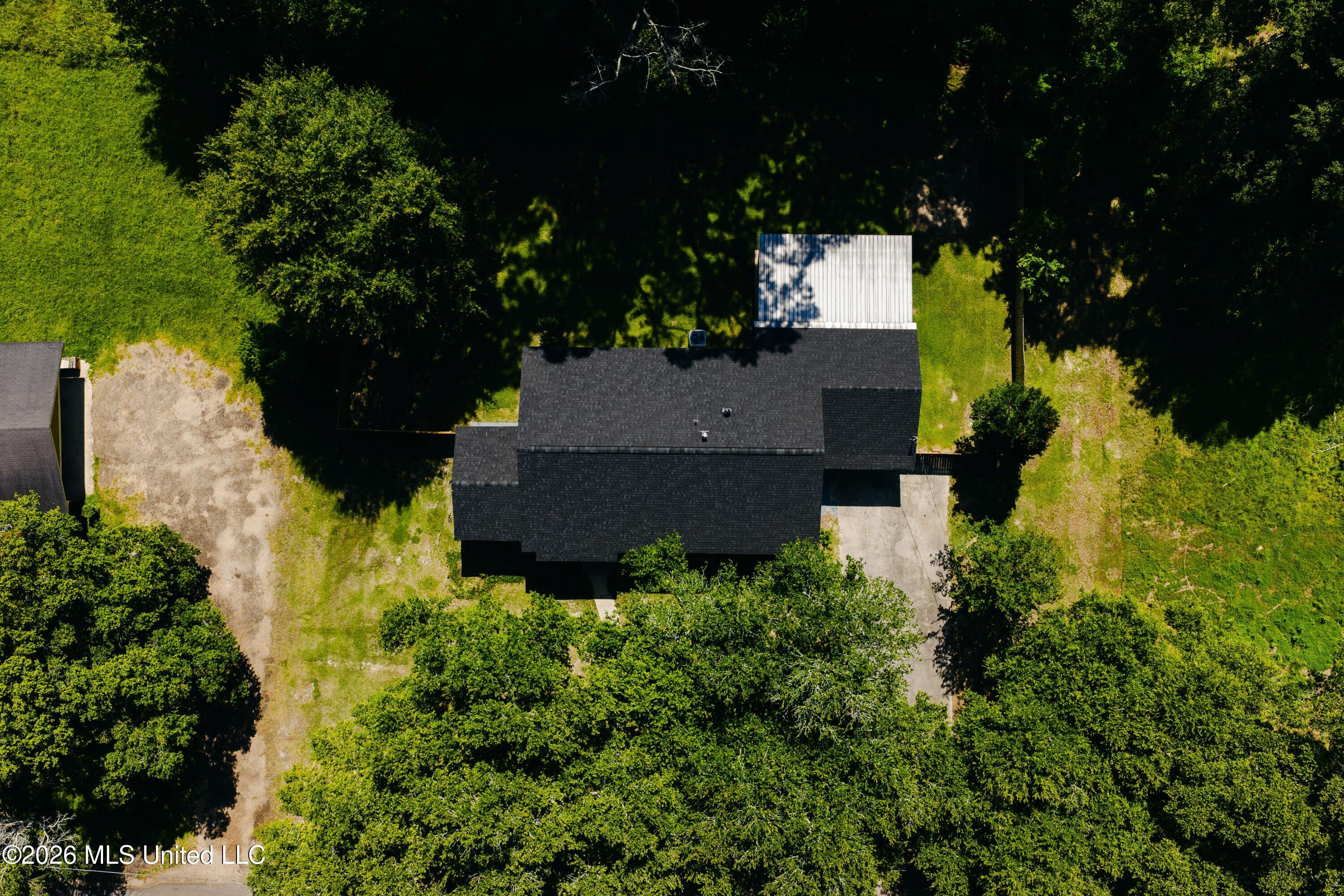 304 Spring Street Property Photo 5