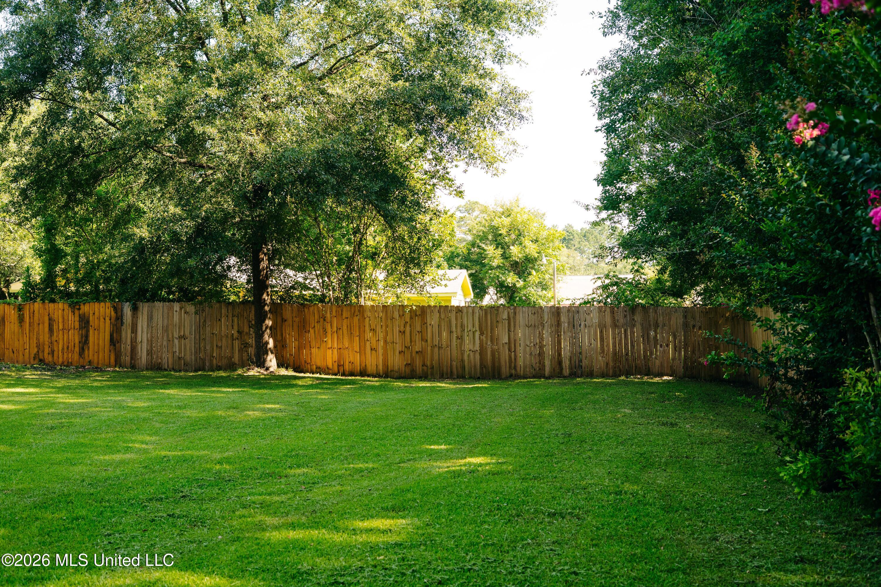 304 Spring Street Property Photo 23