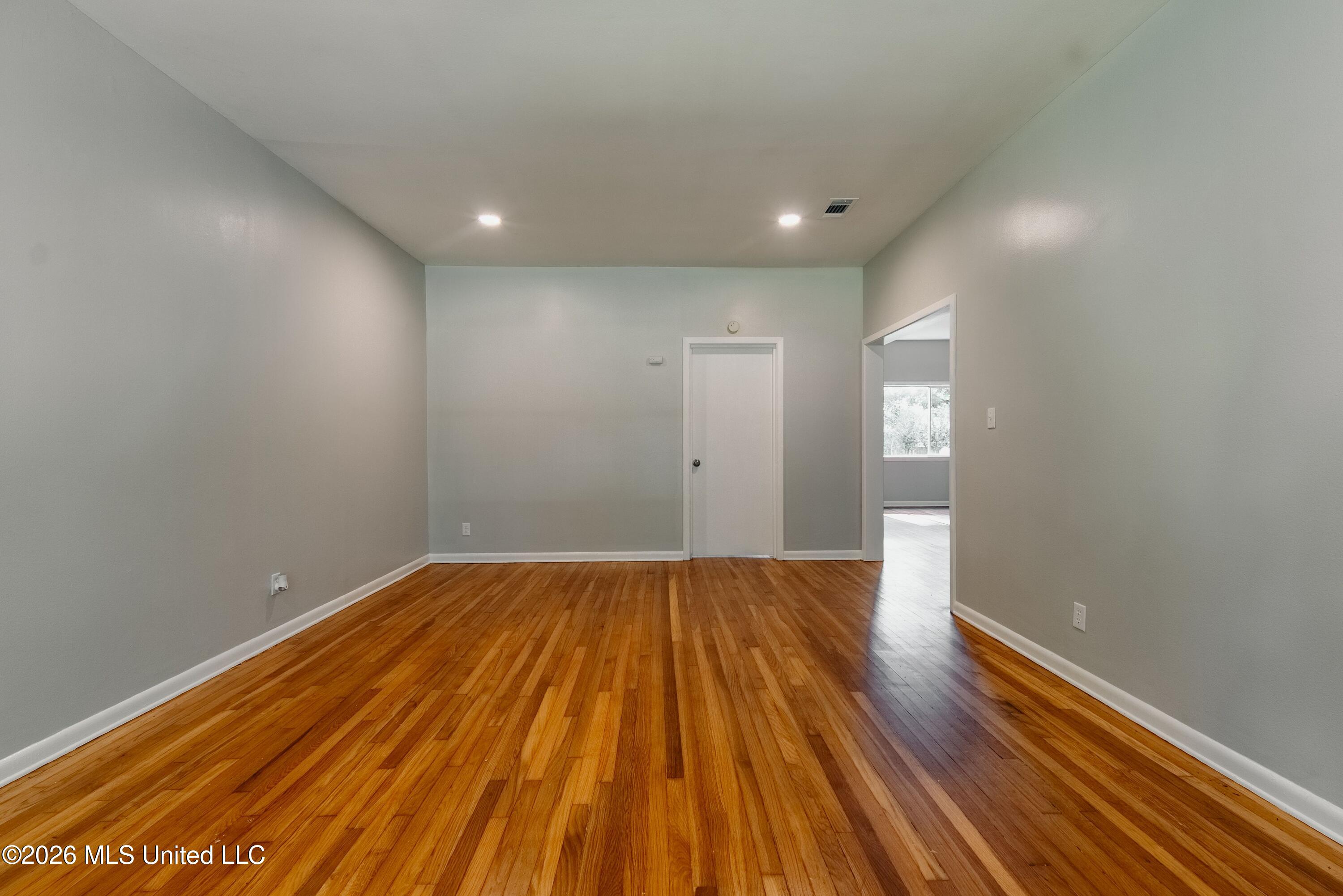 304 Spring Street Property Photo 25