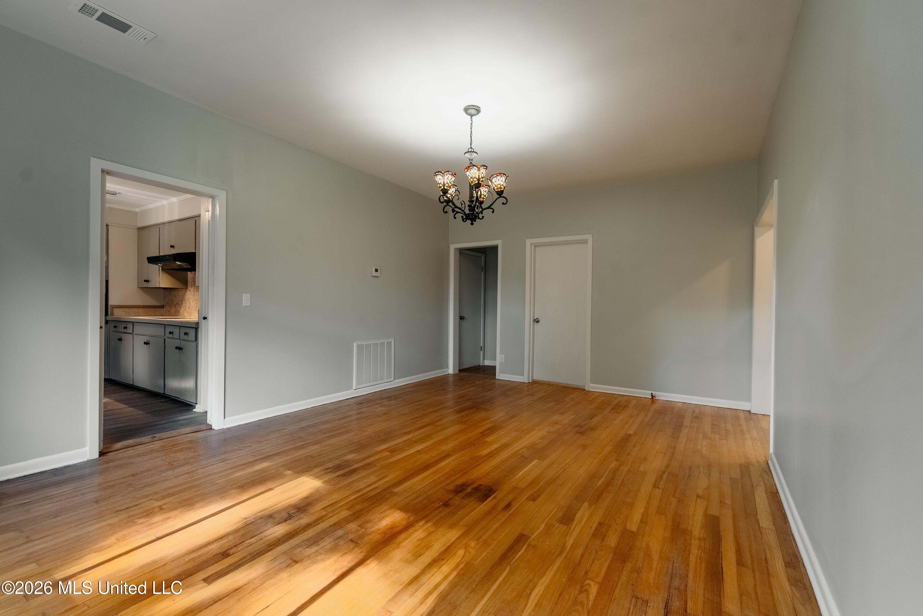 304 Spring Street Property Photo 27