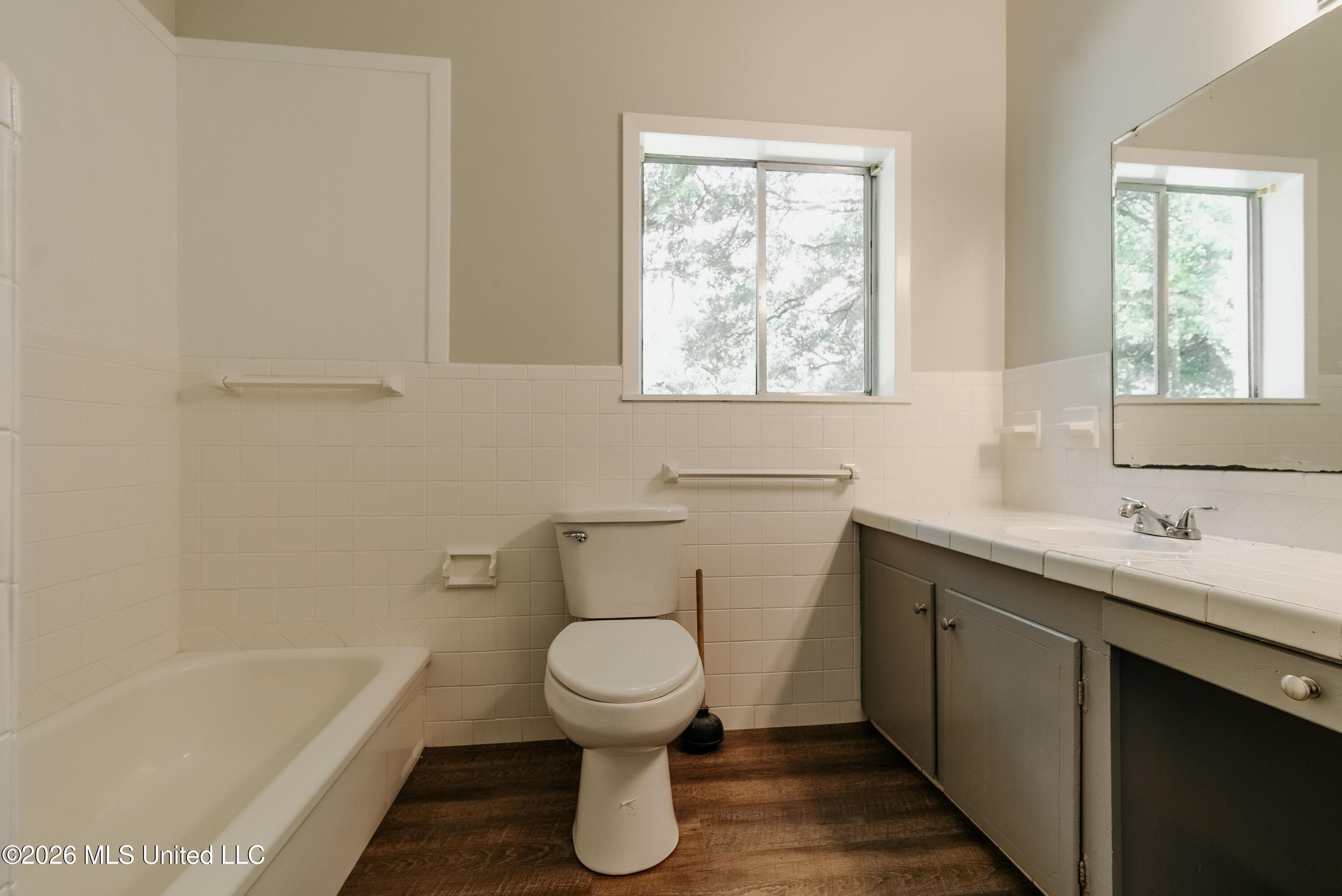 304 Spring Street Property Photo 30