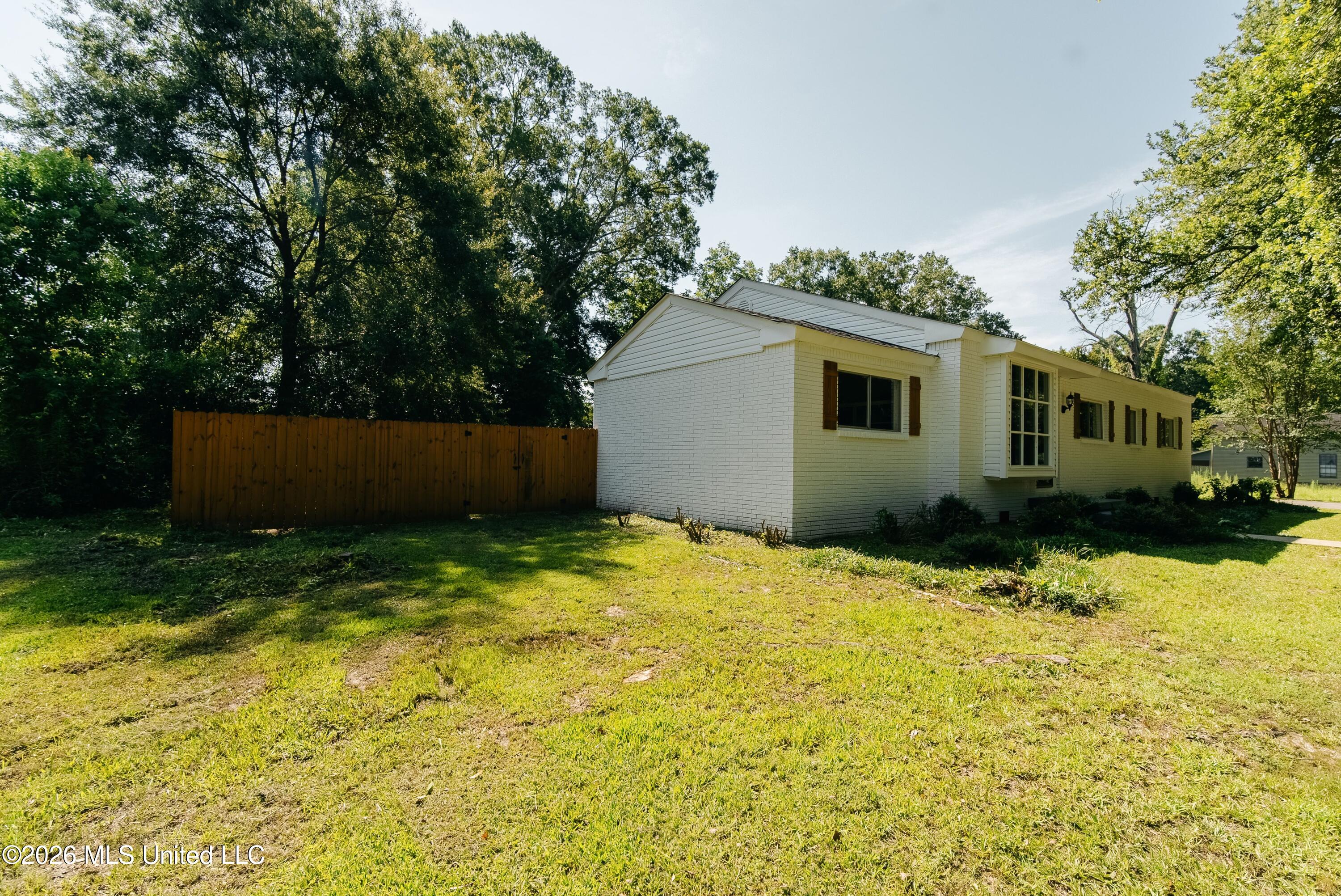 304 Spring Street Property Photo 39